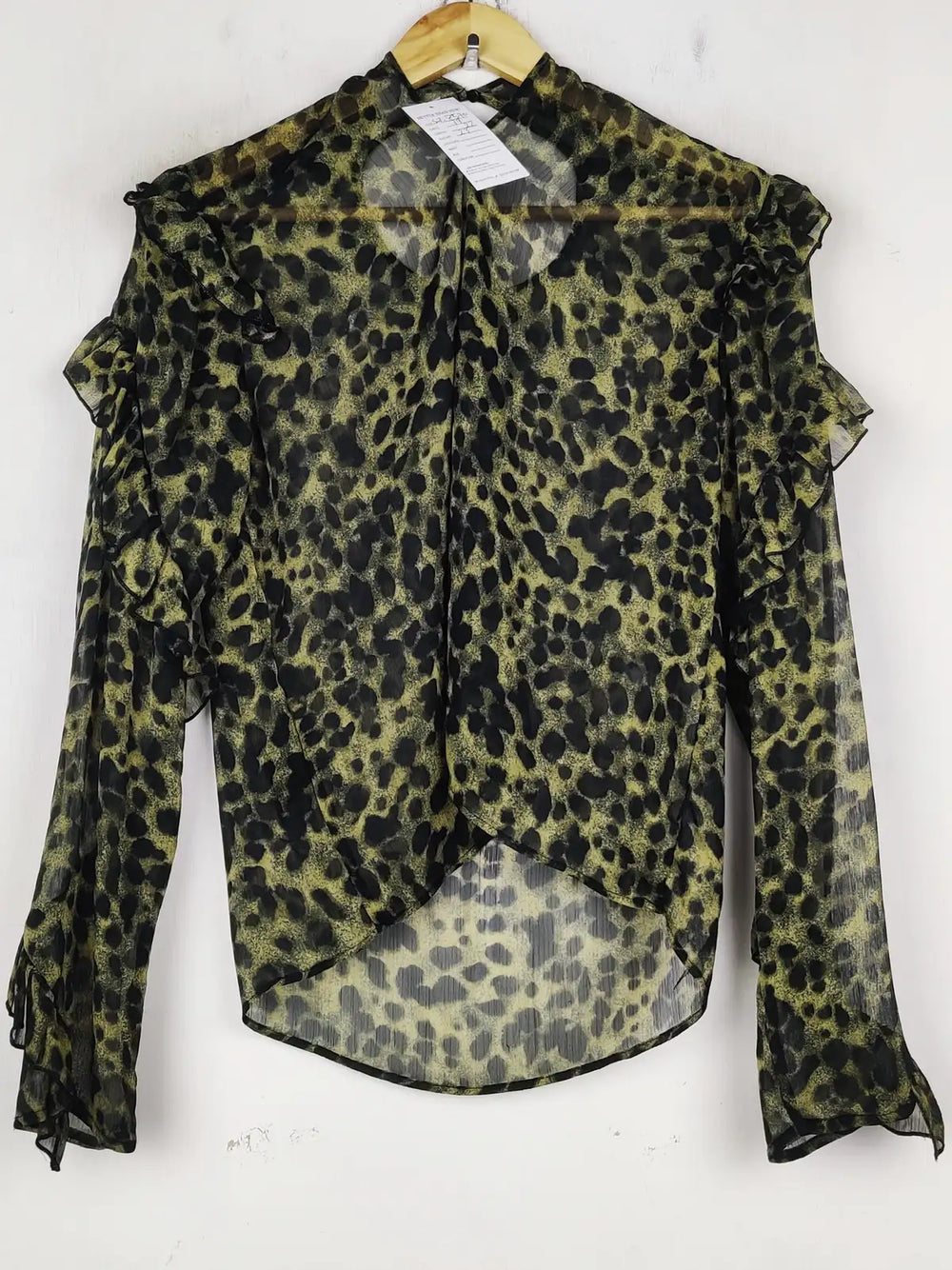 Buy online pre-used pre-loved 100% authentic & Original branded H&M (SWT-8570) available in Pakistan. Top international brands avilable.