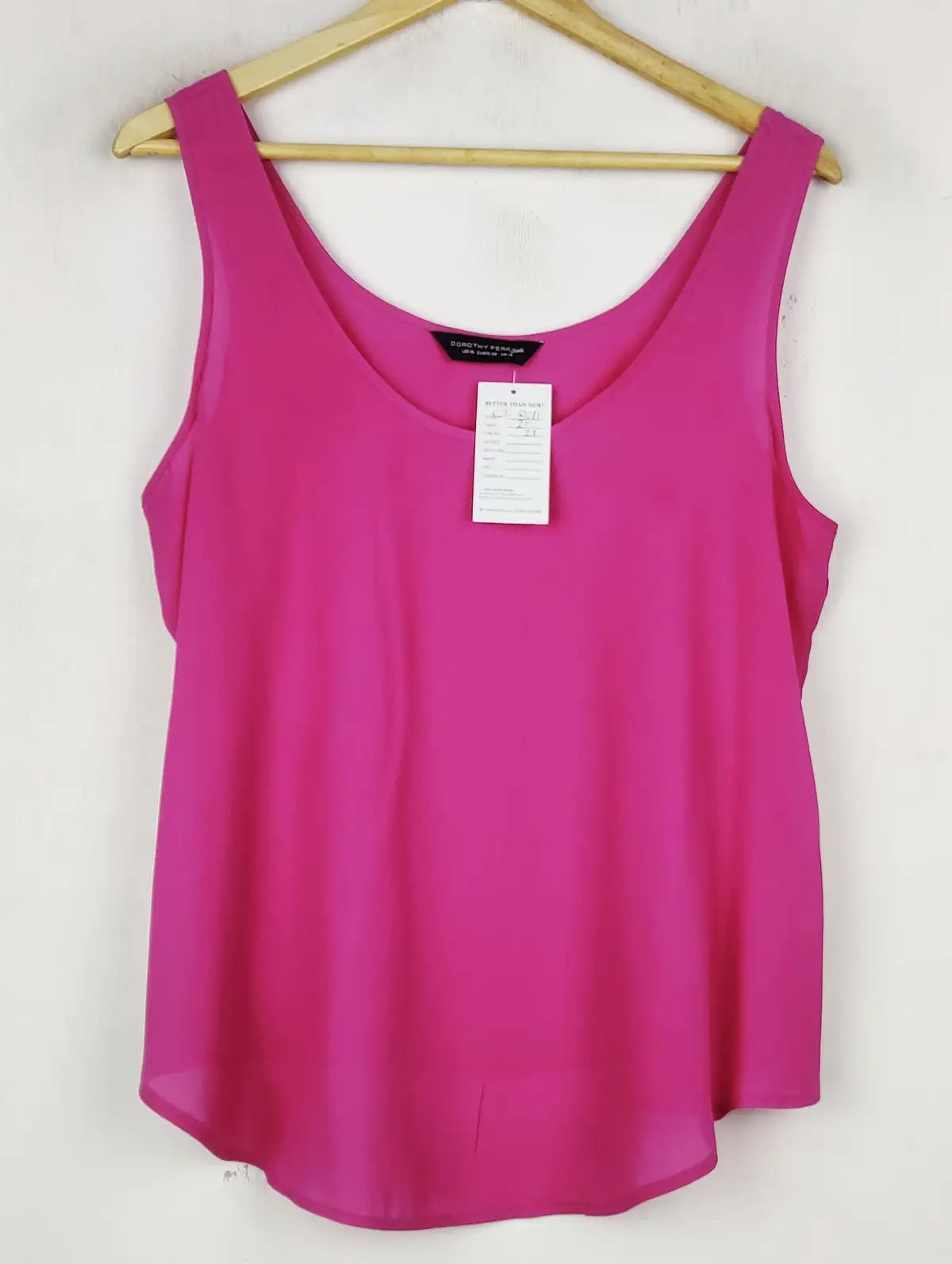 Buy online pre-used pre-loved 100% authentic & Original branded Dorothy Perkins (SWT-8571) available in Pakistan. Top international brands avilable.