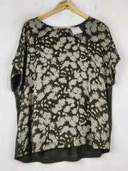 Buy online pre-used pre-loved 100% authentic & Original branded Marks & Spencer (SWT-8580) available in Pakistan. Top international brands avilable.