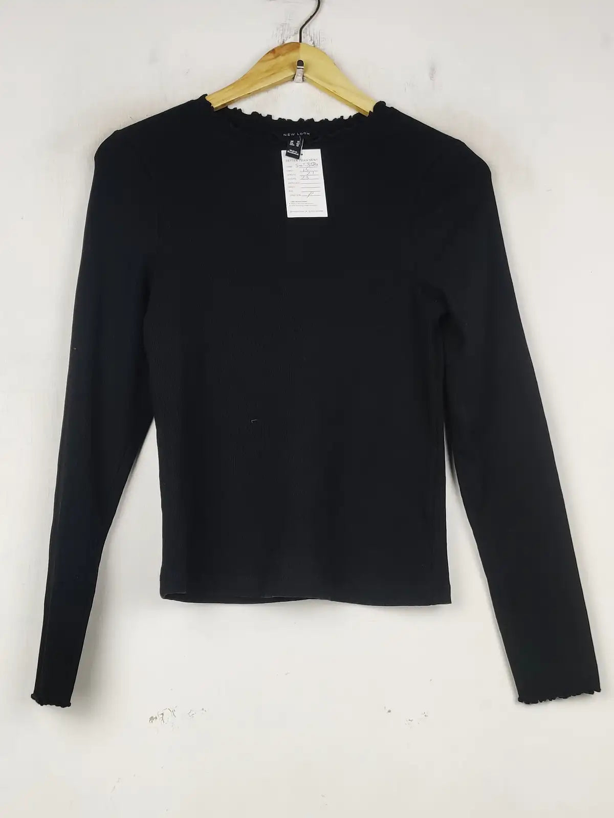 Buy online pre-used pre-loved 100% authentic & Original branded New Look (SWT-8584) available in Pakistan. Top international brands avilable.