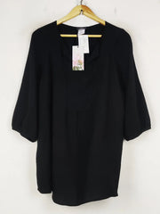 Buy online pre-used pre-loved 100% authentic & Original branded Kim&Co (SWT-8626) available in Pakistan. Top international brands avilable.