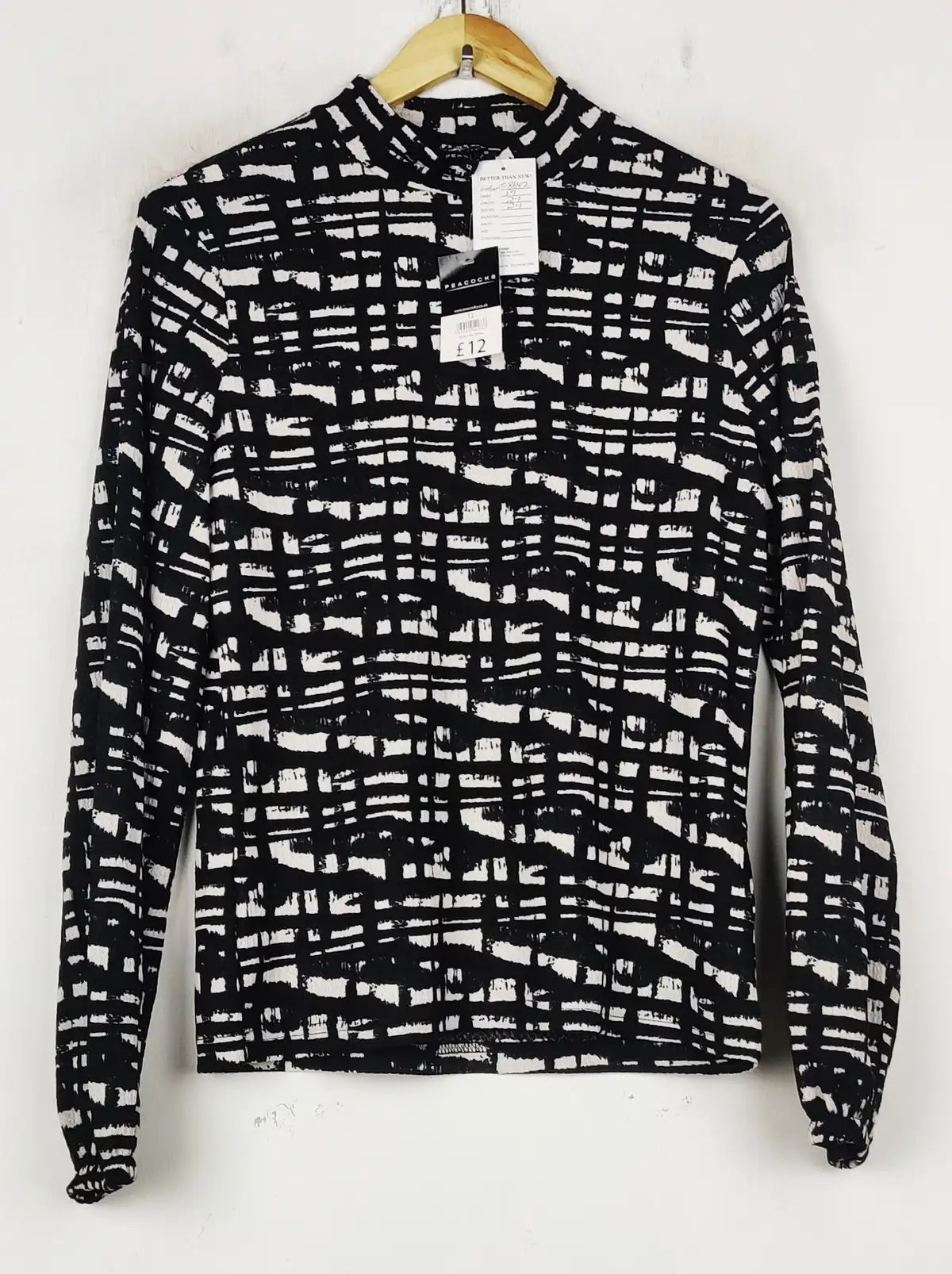 Buy online pre-used pre-loved 100% authentic & Original branded Peacock (SWT-8642) available in Pakistan. Top international brands avilable.