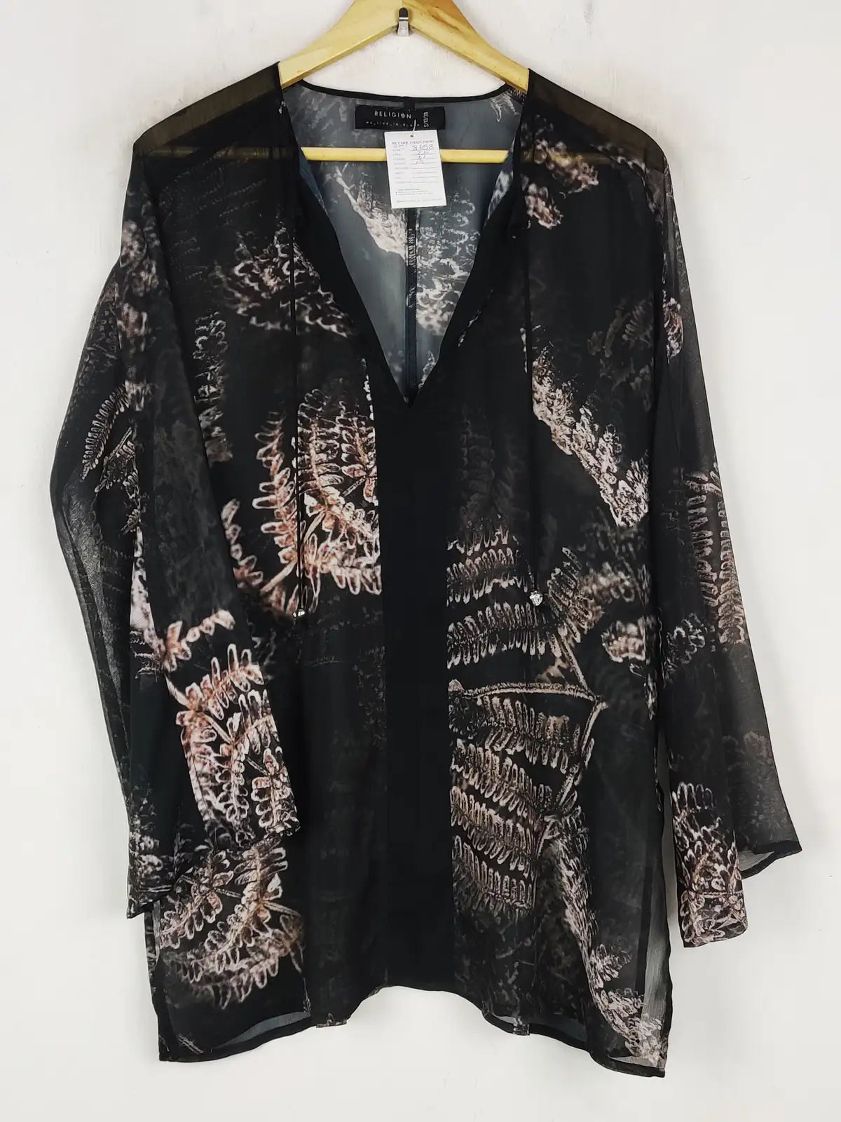 Buy online pre-used pre-loved 100% authentic & Original branded Religion (SWT-8658) available in Pakistan. Top international brands avilable.