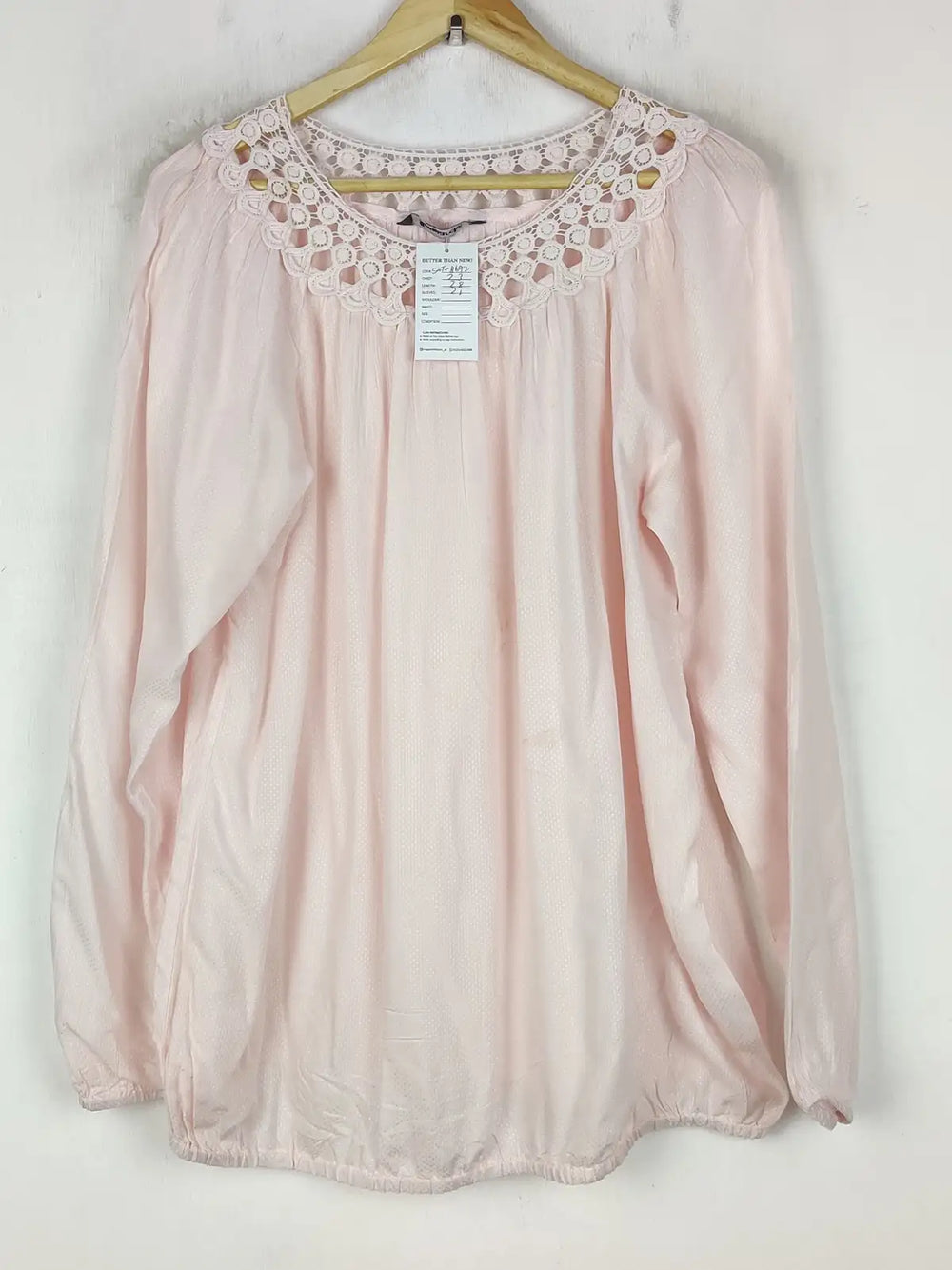 Buy online pre-used pre-loved 100% authentic & Original branded Bonmarche (SWT-8692) available in Pakistan. Top international brands avilable.