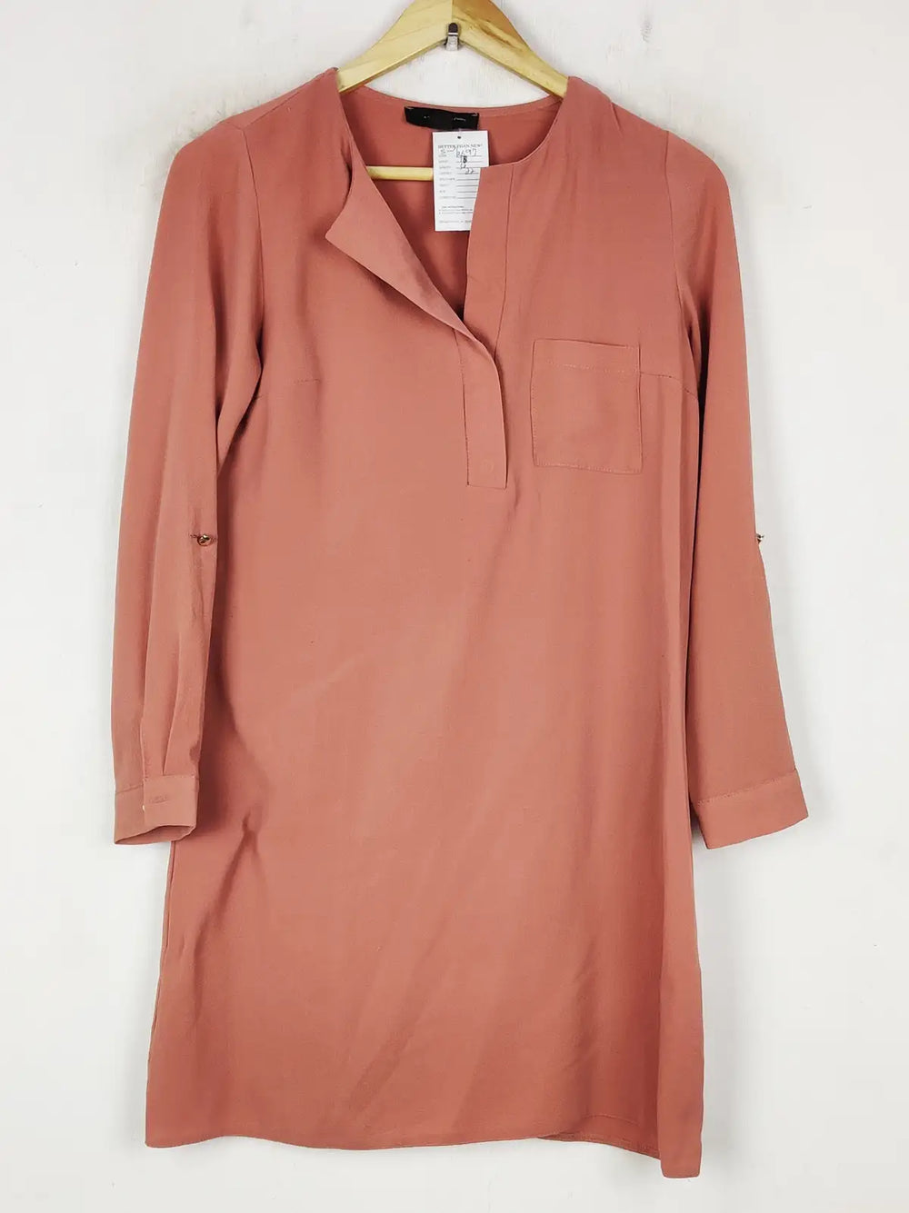 Buy online pre-used pre-loved 100% authentic & Original branded Atmosphere (SWT-8697) available in Pakistan. Top international brands avilable.