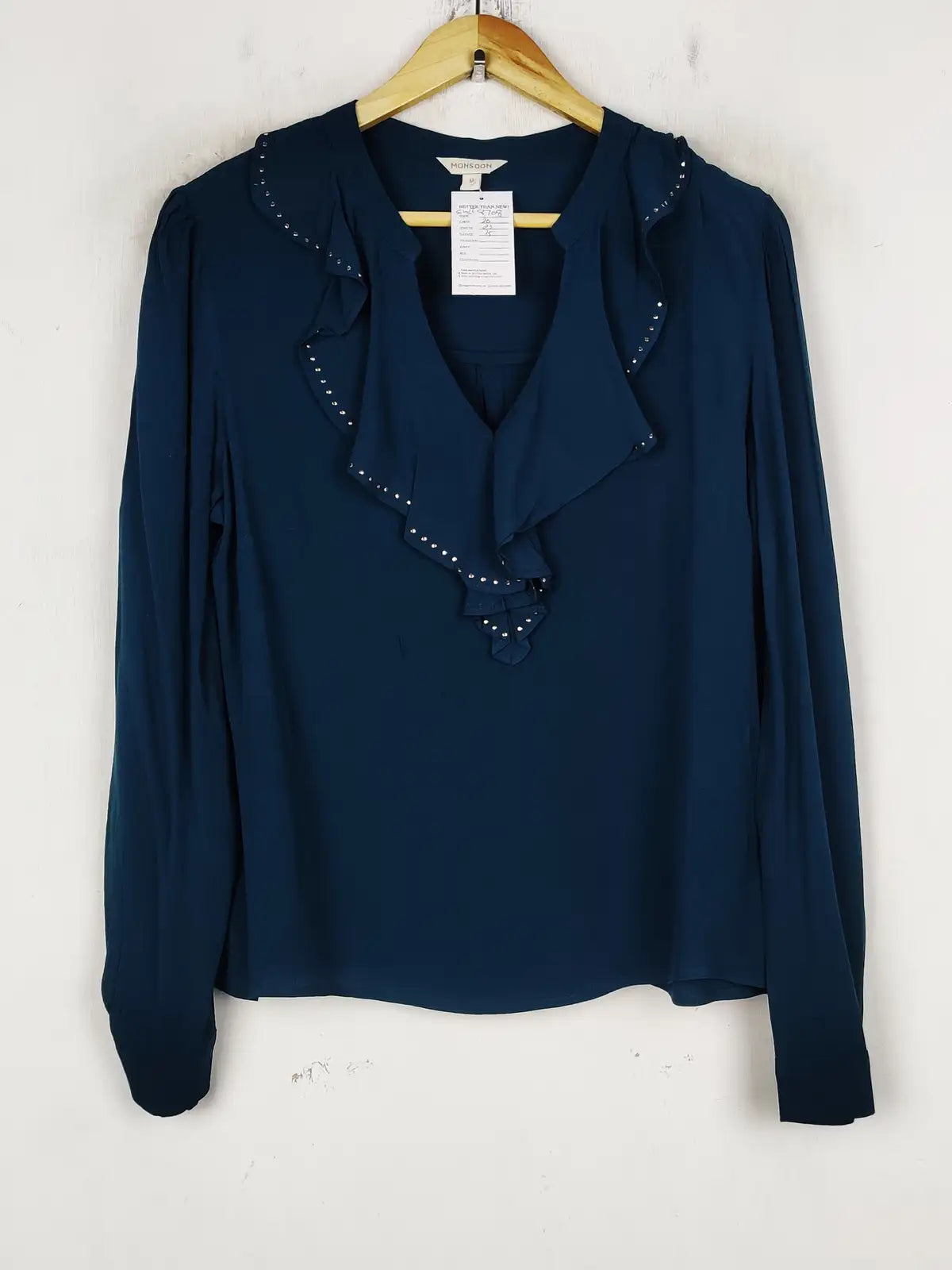 Buy online pre-used pre-loved 100% authentic & Original branded Monsoon (SWT-8708) available in Pakistan. Top international brands avilable.
