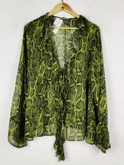 Buy online pre-used pre-loved 100% authentic & Original branded Unknown Brand (SWT-8754) available in Pakistan. Top international brands avilable.