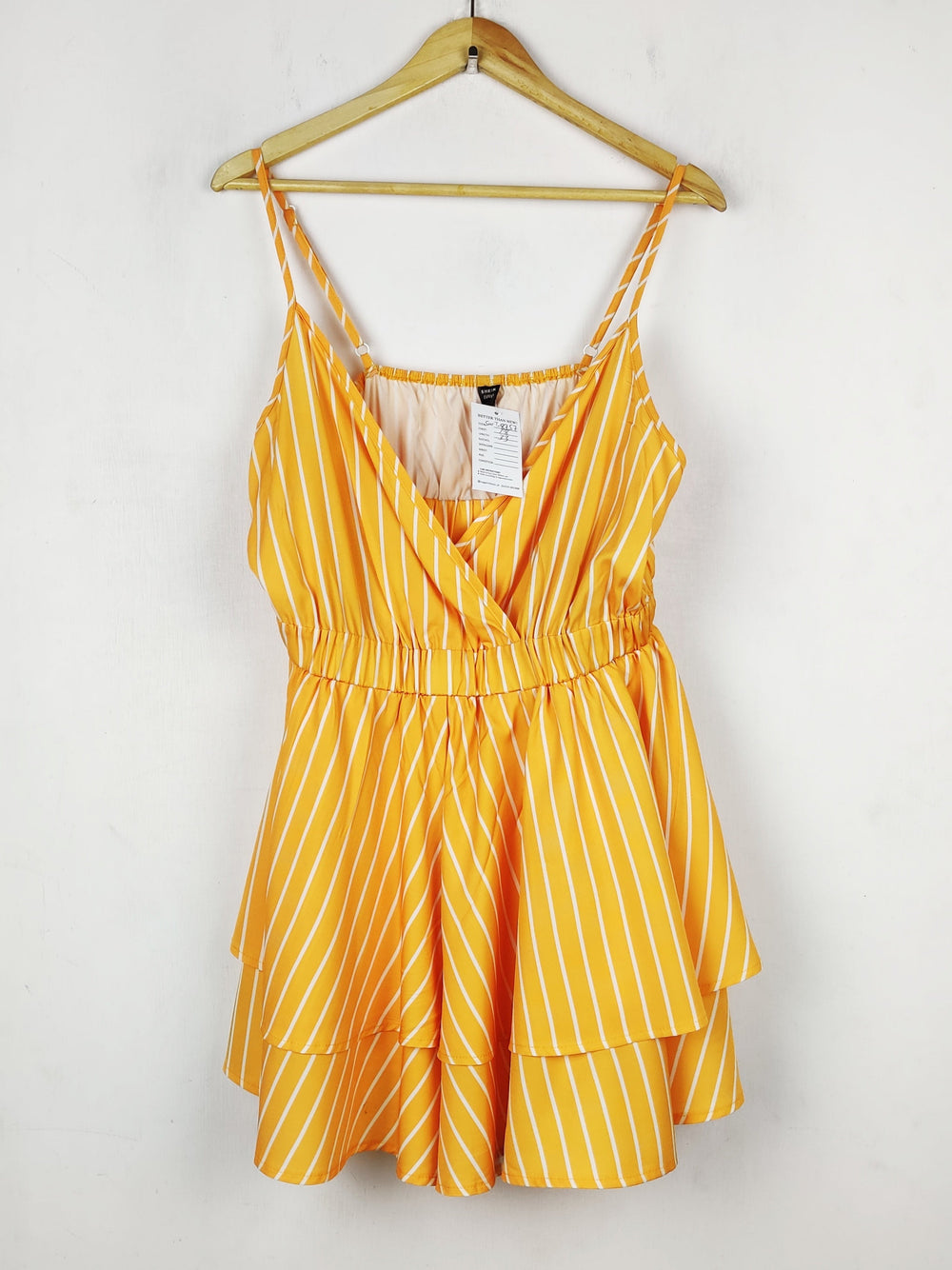 Buy online pre-used pre-loved 100% authentic & Original branded Shein (SWT-8757) available in Pakistan. Top international brands avilable.