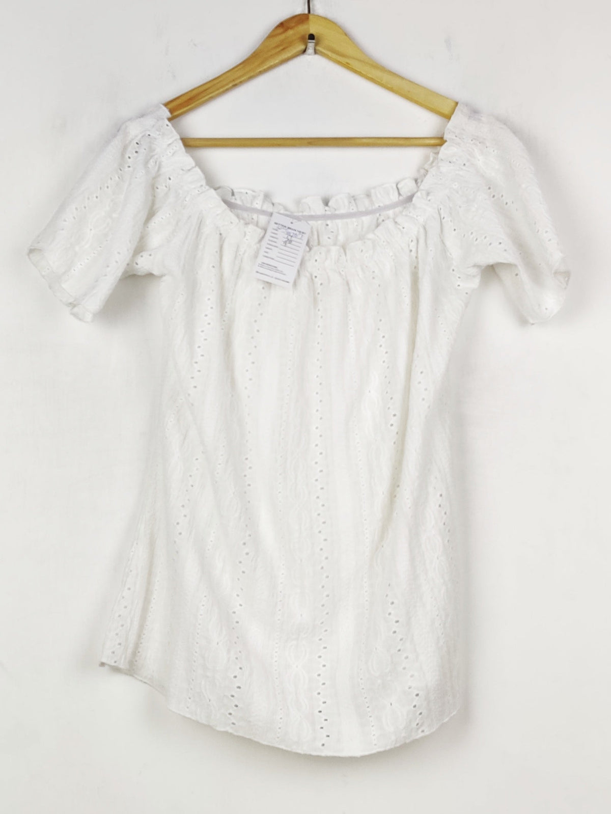 Buy online pre-used pre-loved 100% authentic & Original branded Unknown Brand (SWT-8767) available in Pakistan. Top international brands avilable.