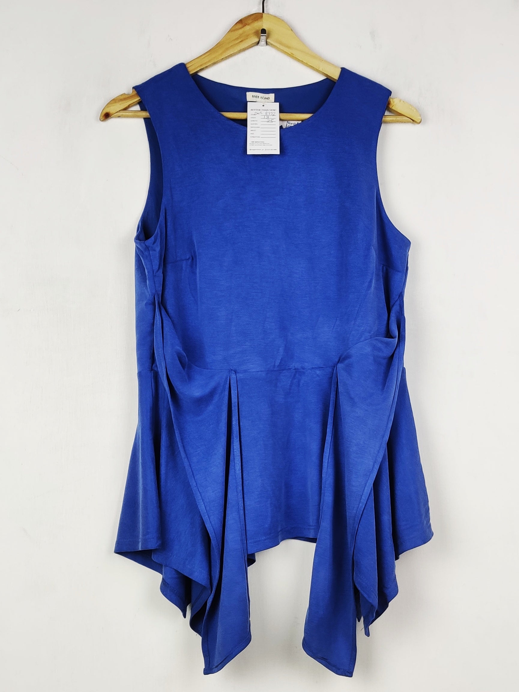 Buy online pre-used pre-loved 100% authentic & Original branded River Island (SWT-8772) available in Pakistan. Top international brands avilable.