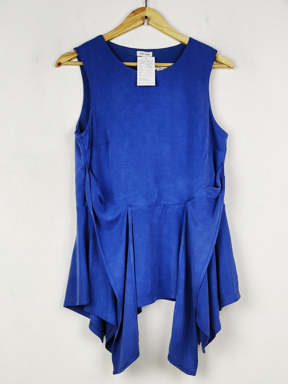 Buy online pre-used pre-loved 100% authentic & Original branded River Island (SWT-8772) available in Pakistan. Top international brands avilable.
