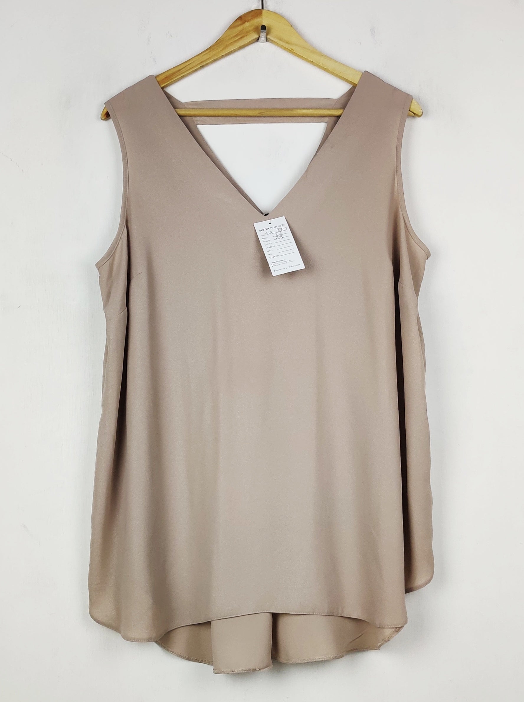 Buy online pre-used pre-loved 100% authentic & Original branded F&F (SWT-8773) available in Pakistan. Top international brands avilable.