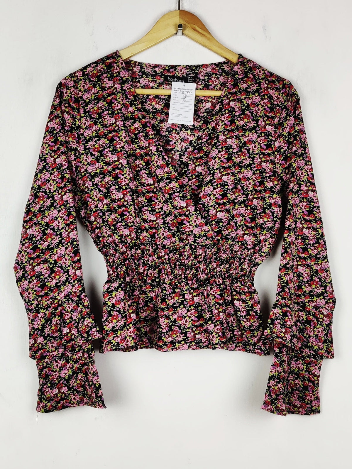 Buy online pre-used pre-loved 100% authentic & Original branded Boohoo (SWT-8780) available in Pakistan. Top international brands avilable.