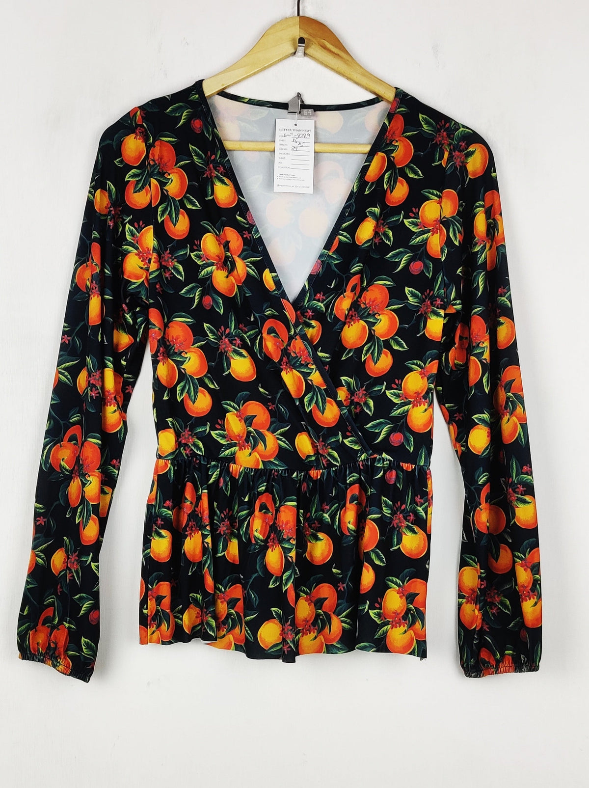 Buy online pre-used pre-loved 100% authentic & Original branded Asos (SWT-8789) available in Pakistan. Top international brands avilable.