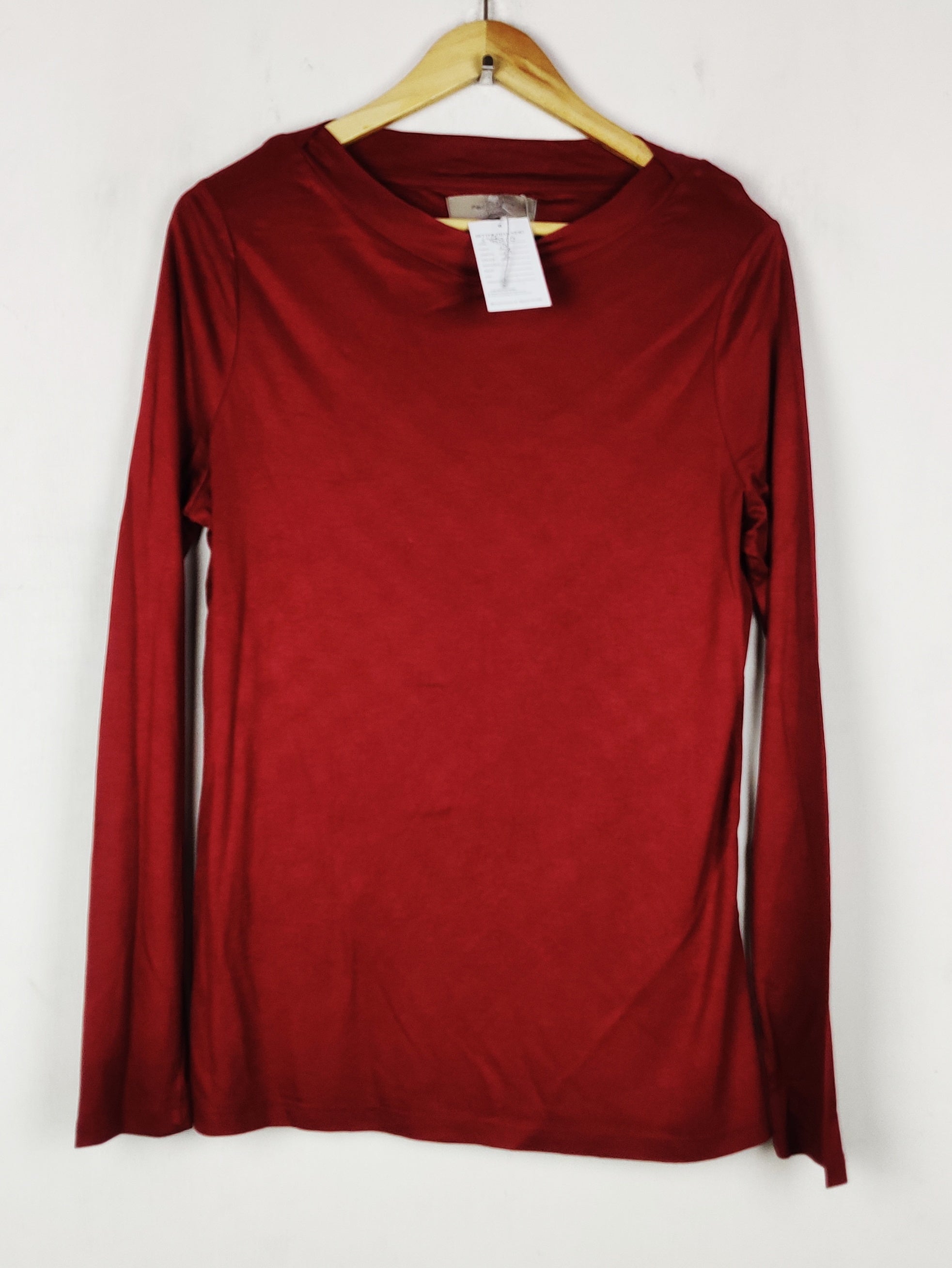 Buy online pre-used pre-loved 100% authentic & Original branded Paul Costelloe (SWT-8810) available in Pakistan. Top international brands avilable.
