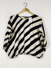 Buy online pre-used pre-loved 100% authentic & Original branded Dunnes Stores (SWT-8821) available in Pakistan. Top international brands avilable.