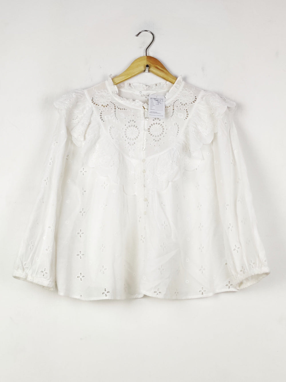 Buy online pre-used pre-loved 100% authentic & Original branded Primark (SWT-8822) available in Pakistan. Top international brands avilable.