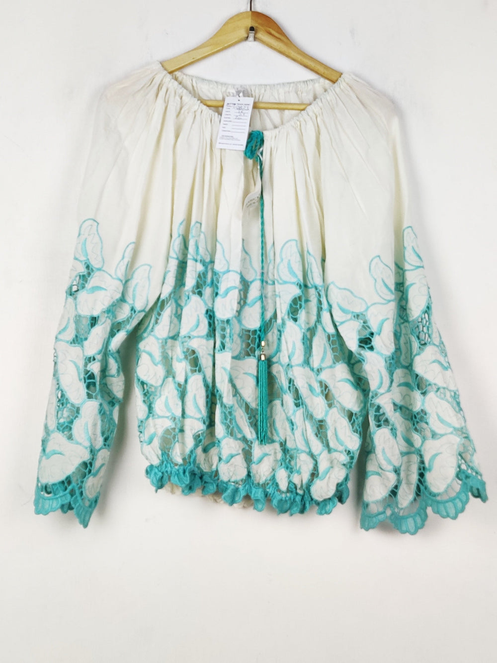 Buy online pre-used pre-loved 100% authentic & Original branded Laurie & Joe (SWT-8823) available in Pakistan. Top international brands avilable.