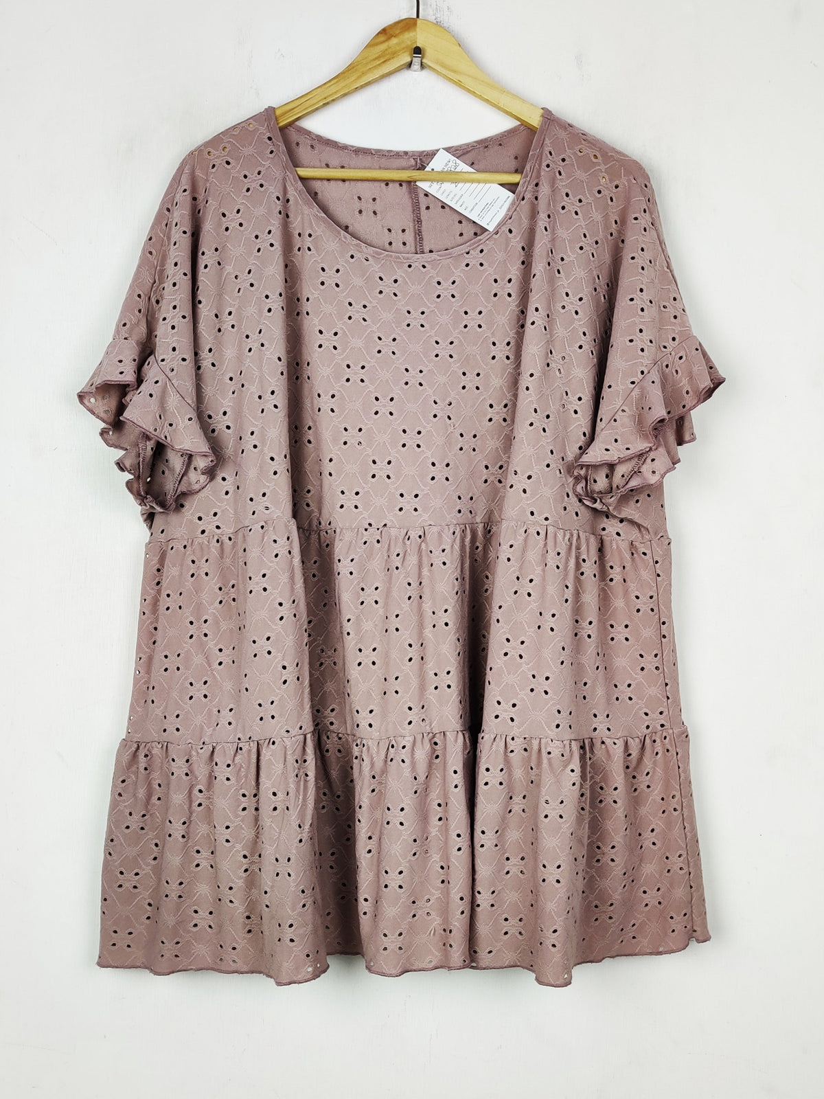 Buy online pre-used pre-loved 100% authentic & Original branded Unknown Brand (SWT-8828) available in Pakistan. Top international brands avilable.