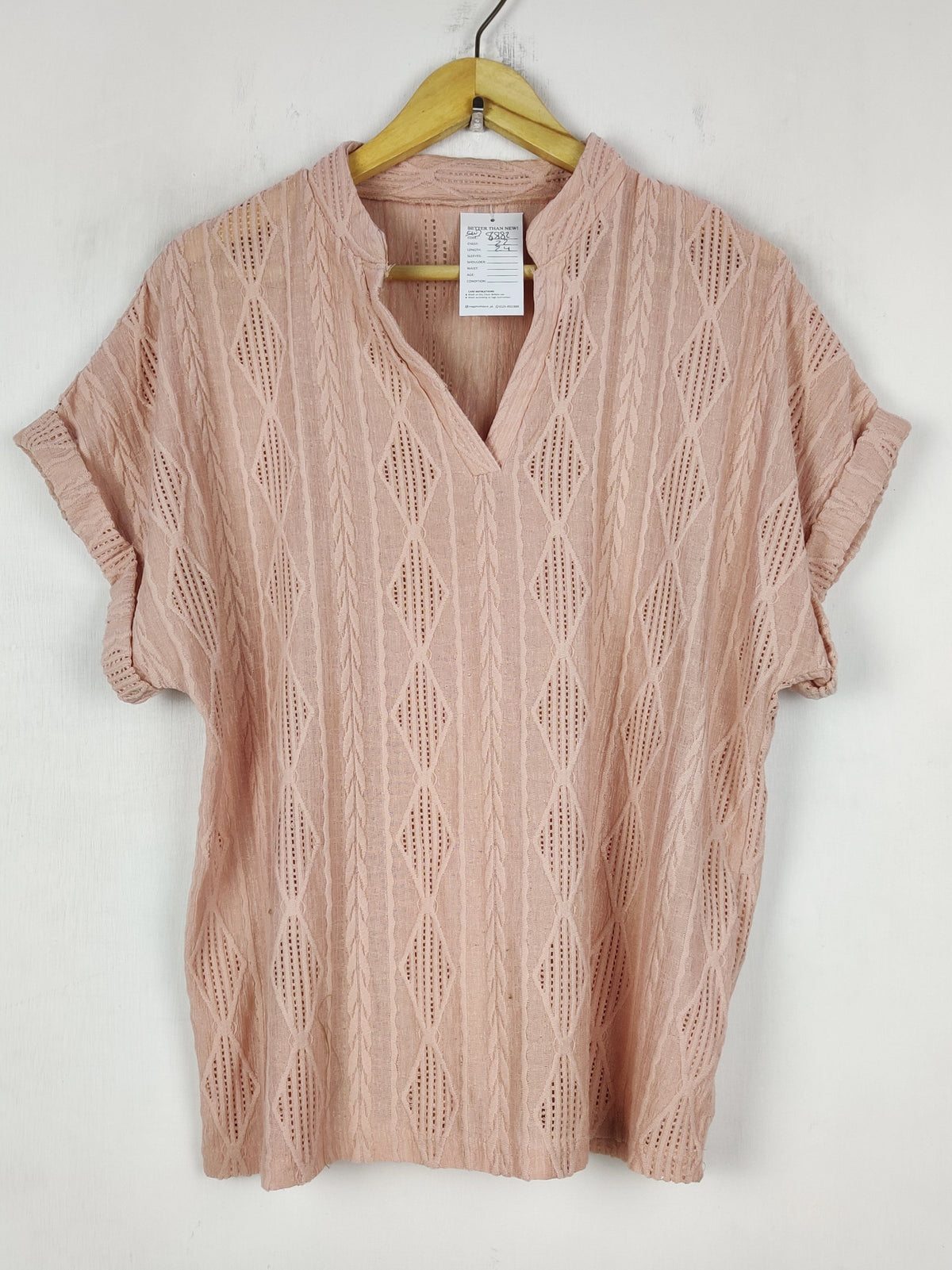 Buy online pre-used pre-loved 100% authentic & Original branded Unknown Brand (SWT-8882) available in Pakistan. Top international brands avilable.