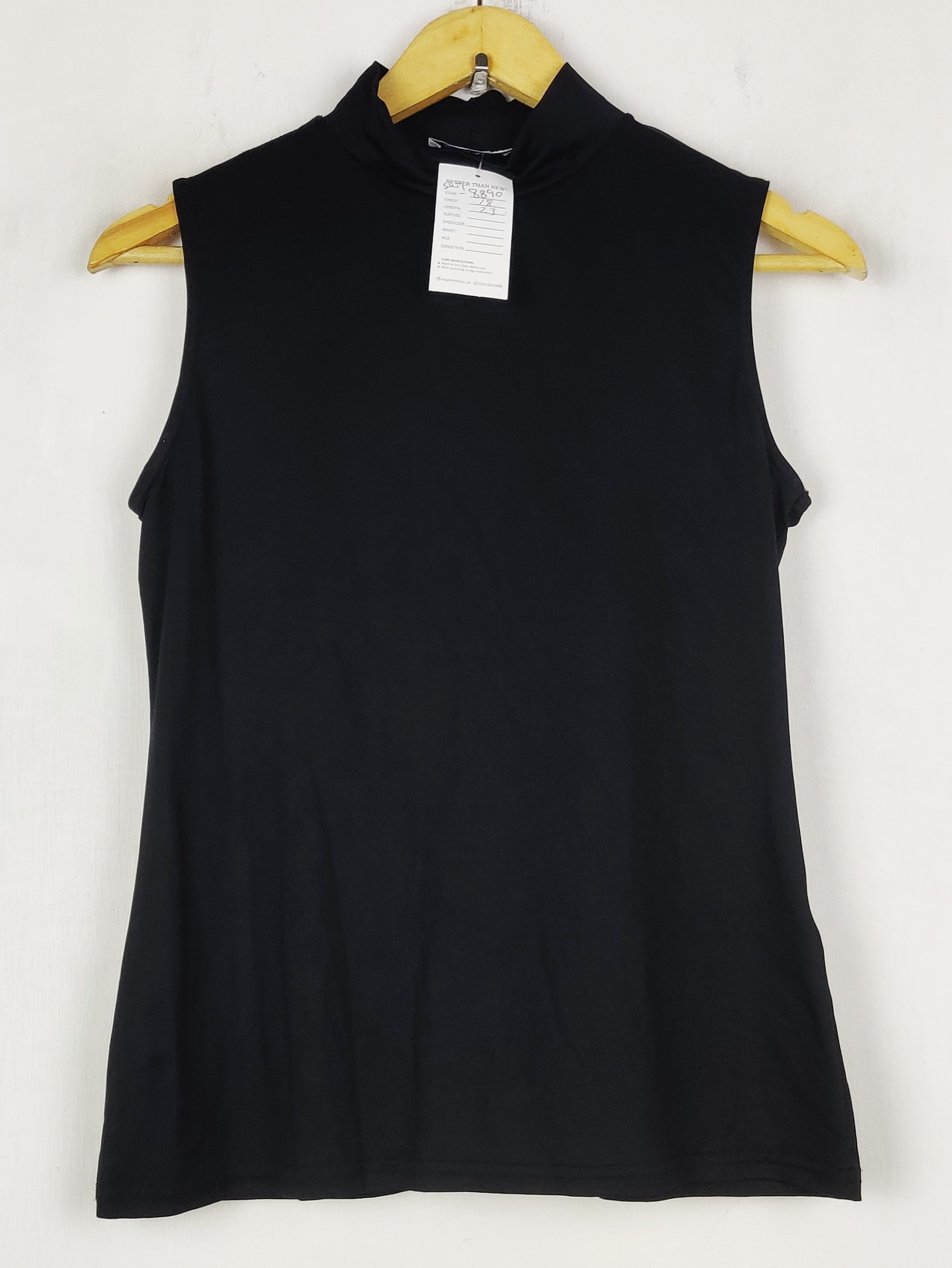 Buy online pre-used pre-loved 100% authentic & Original branded Zapra (SWT-8890) available in Pakistan. Top international brands avilable.