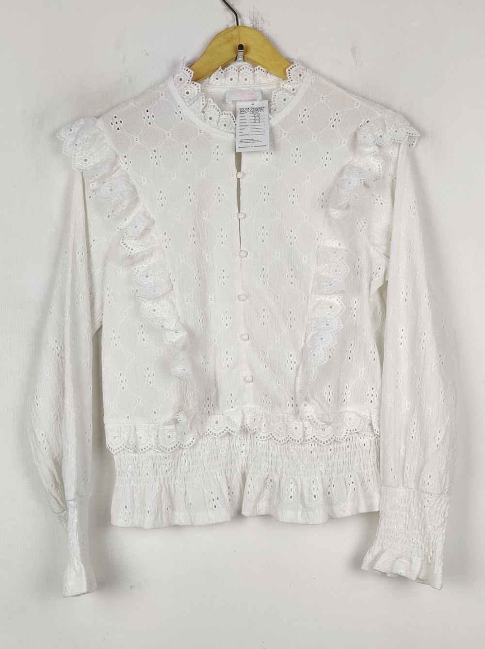 Buy online pre-used pre-loved 100% authentic & Original branded Savida (SWT-8894) available in Pakistan. Top international brands avilable.