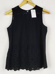 Buy online pre-used pre-loved 100% authentic & Original branded Peacocks (SWT-8901) available in Pakistan. Top international brands avilable.