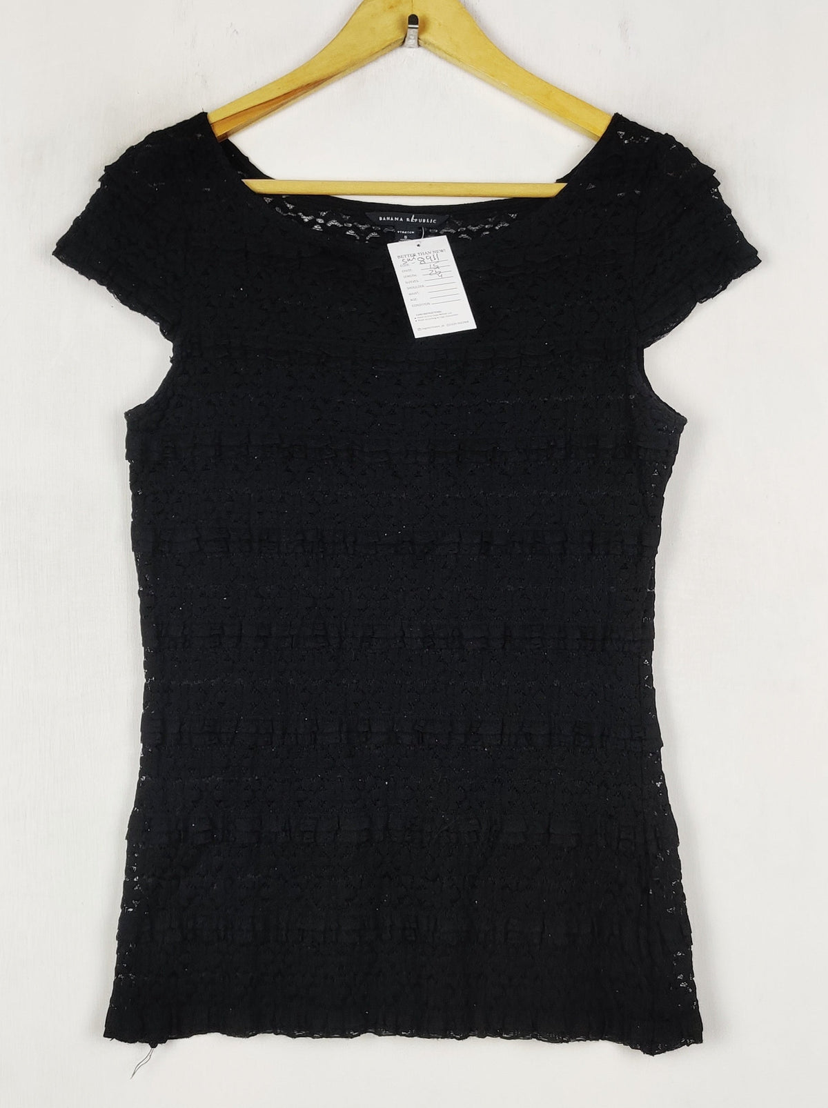 Buy online pre-used pre-loved 100% authentic & Original branded Banana Republic (SWT-8911) available in Pakistan. Top international brands avilable.