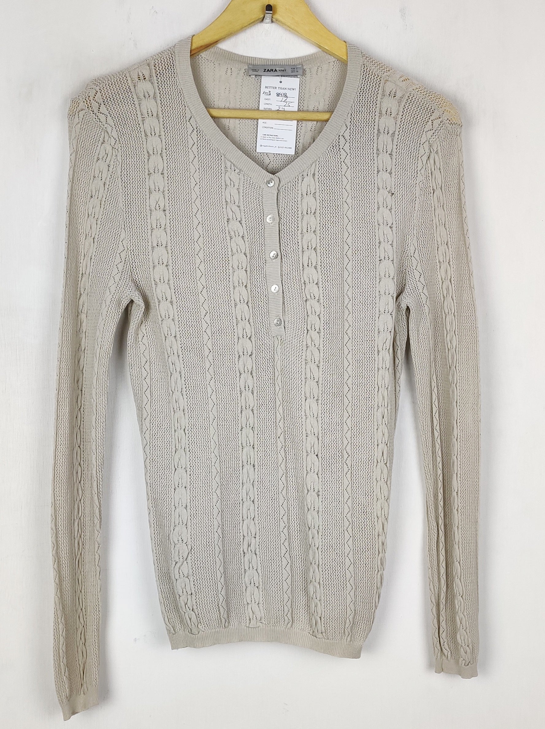 Buy online pre-used pre-loved 100% authentic & Original branded Zara (SWT-8918) available in Pakistan. Top international brands avilable.