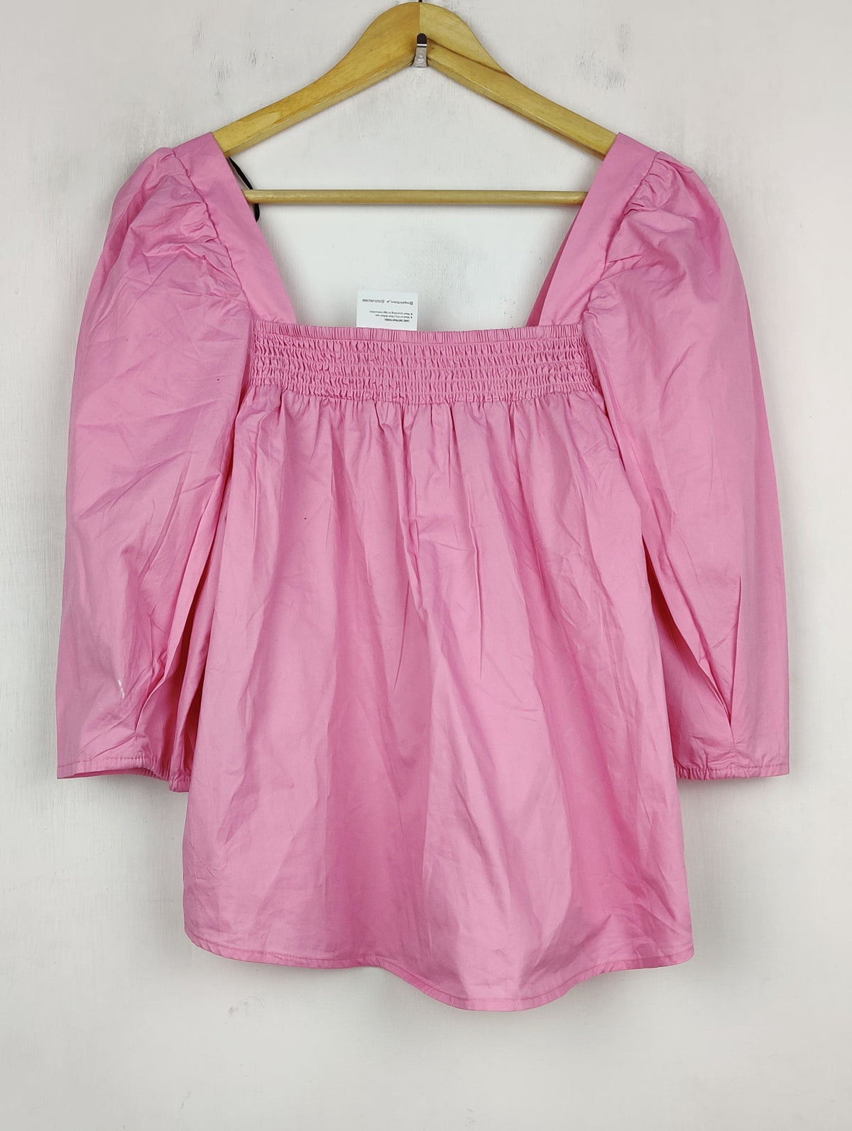 Buy online pre-used pre-loved 100% authentic & Original branded H&M (SWT-8924) available in Pakistan. Top international brands avilable.