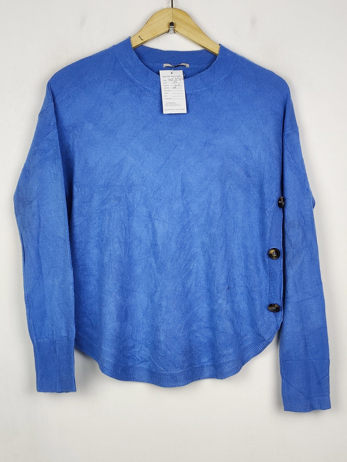 Buy online pre-used pre-loved 100% authentic & Original branded Tu (SWT-8927) available in Pakistan. Top international brands avilable.