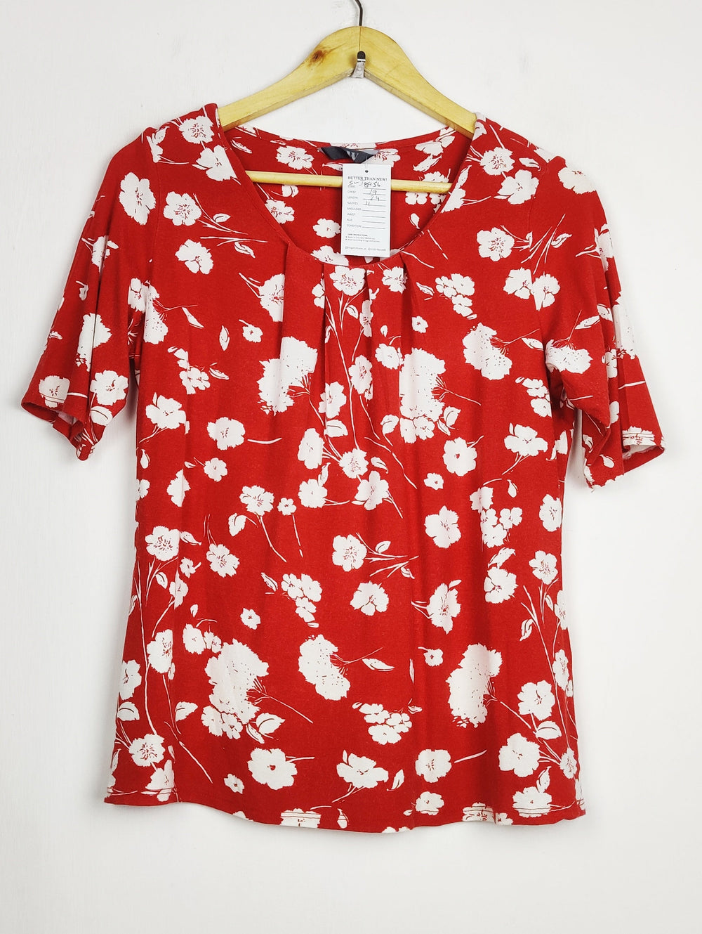 Buy online pre-used pre-loved 100% authentic & Original branded W For Woman (SWT-8956) available in Pakistan. Top international brands avilable.