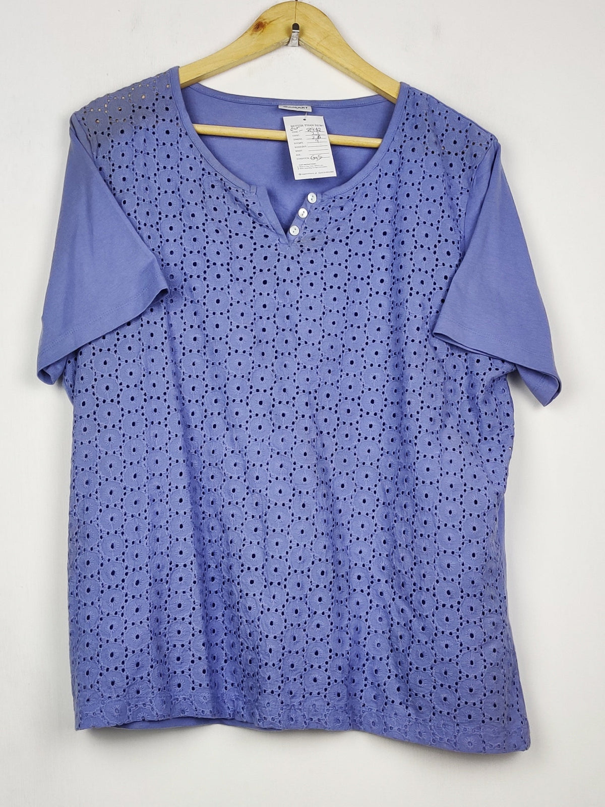Buy online pre-used pre-loved 100% authentic & Original branded Damart (SWT-8962) available in Pakistan. Top international brands avilable.