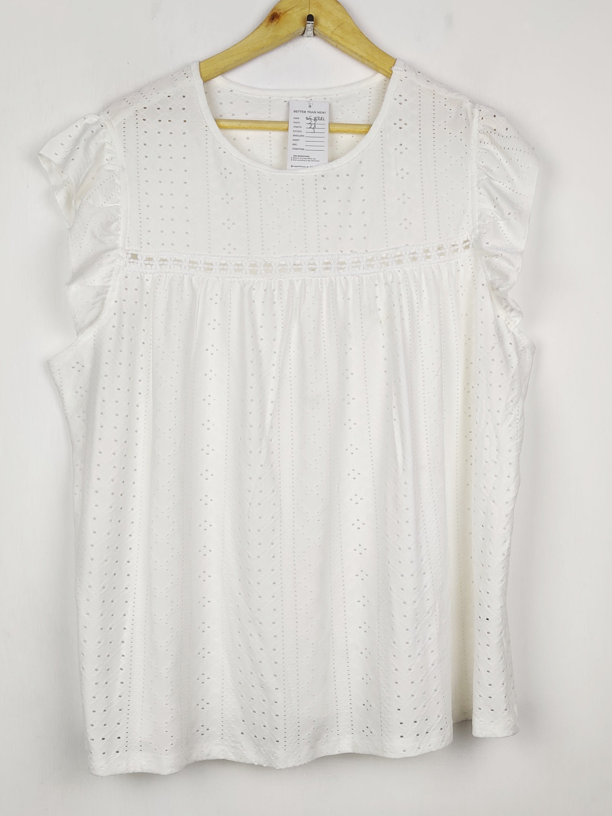 Buy online pre-used pre-loved 100% authentic & Original branded Unknown Brand (SWT-8981) available in Pakistan. Top international brands avilable.