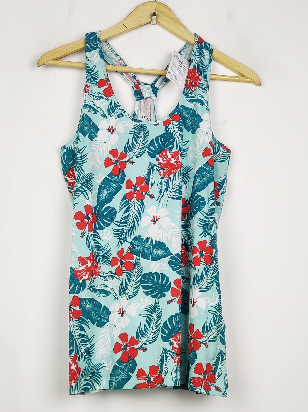 Buy online pre-used pre-loved 100% authentic & Original branded Unknown Brand (SWT-8996) available in Pakistan. Top international brands avilable.
