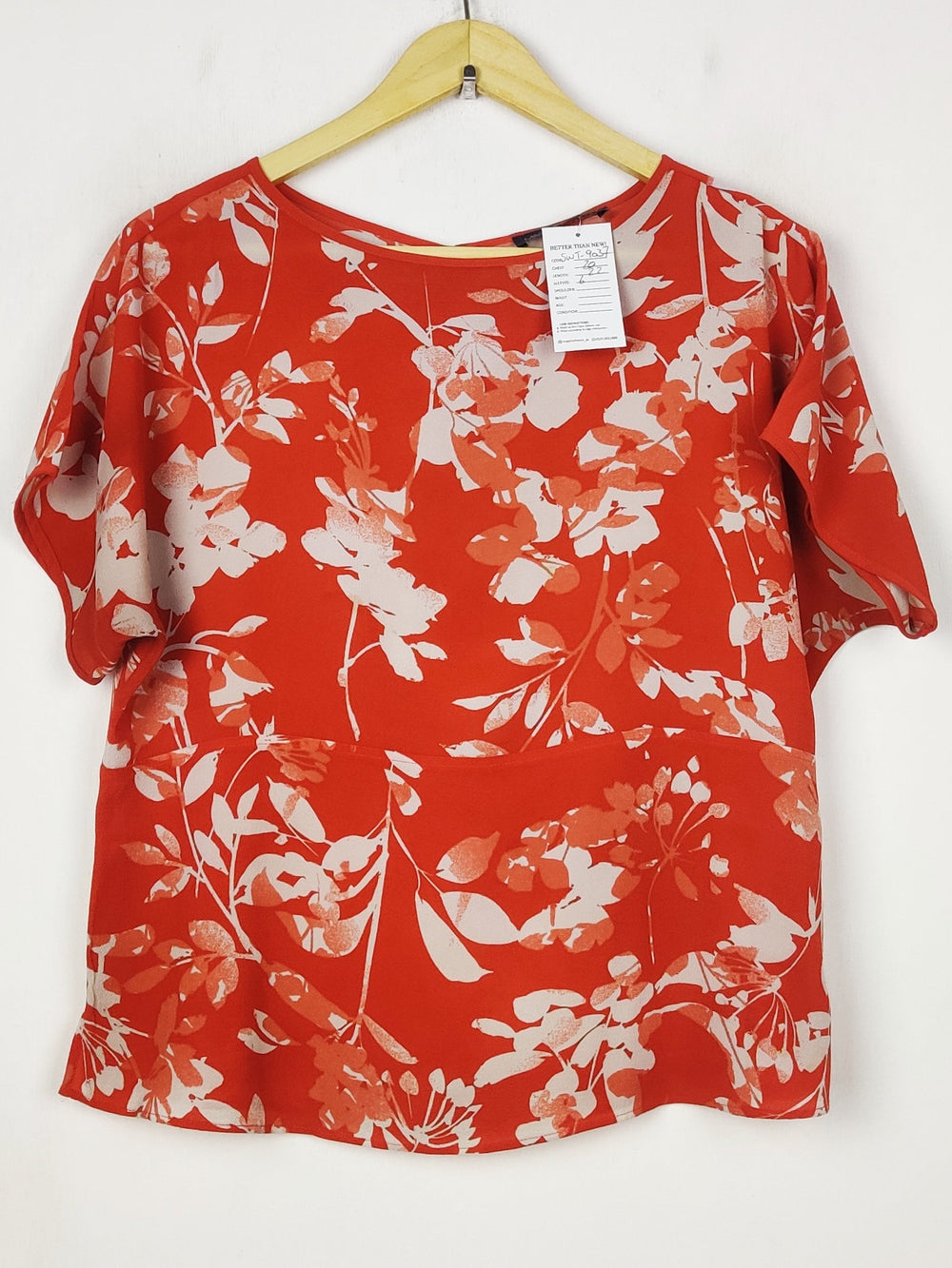 Buy online pre-used pre-loved 100% authentic & Original branded Marks & Spencer (SWT-9037) available in Pakistan. Top international brands avilable.