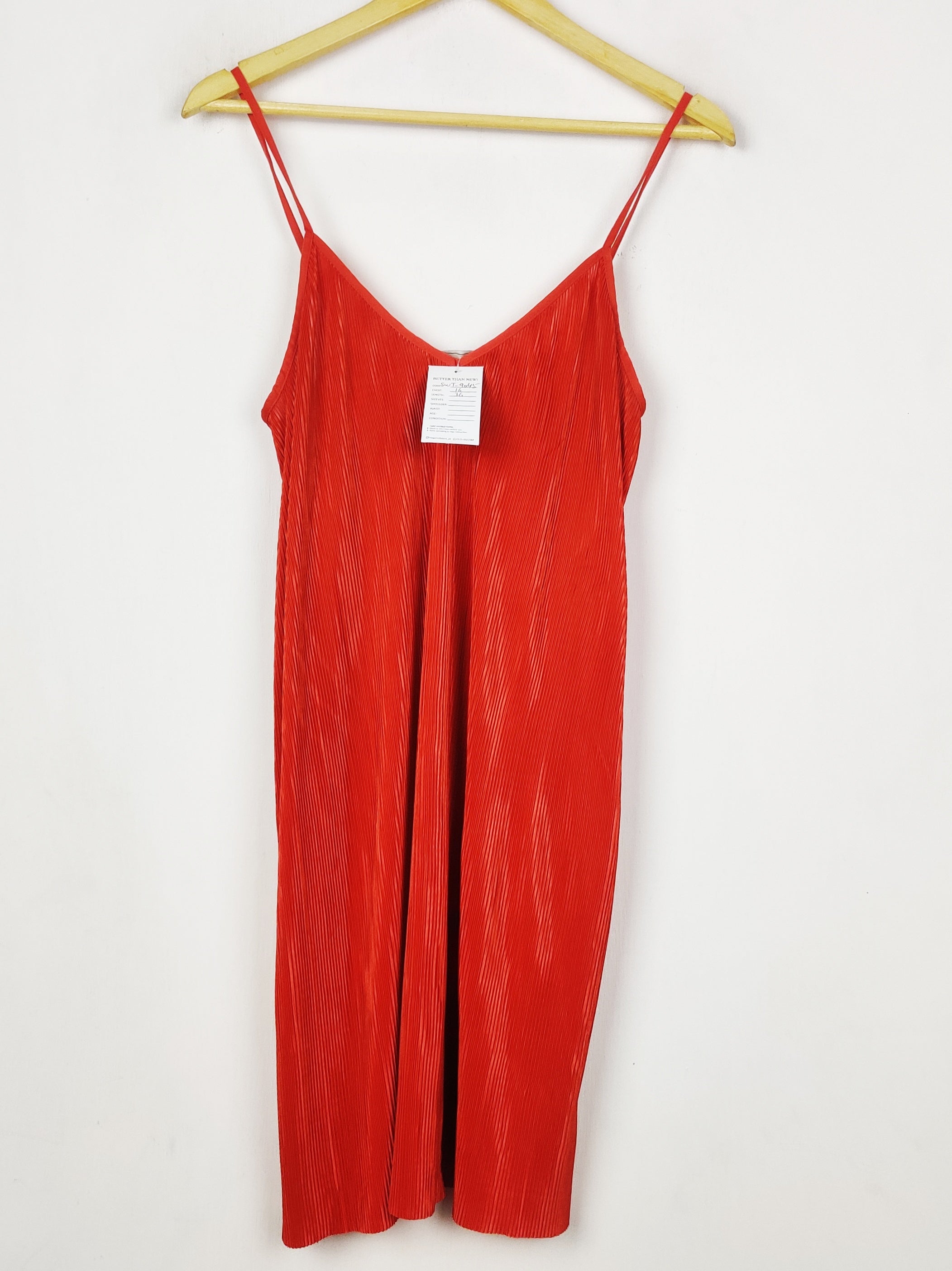 Buy online pre-used pre-loved 100% authentic & Original branded Asos (SWT-9045) available in Pakistan. Top international brands avilable.