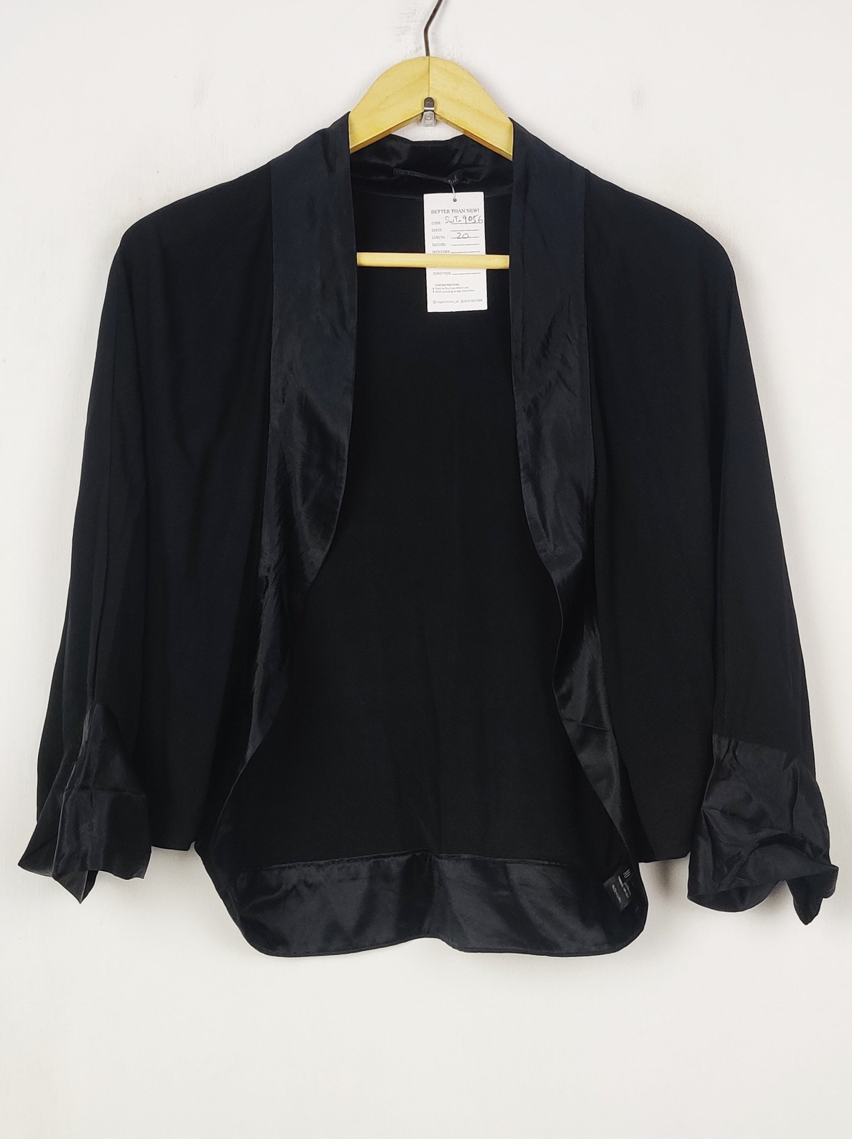 Buy online pre-used pre-loved 100% authentic & Original branded Hobbs Cocktail (SWT-9056) available in Pakistan. Top international brands avilable.