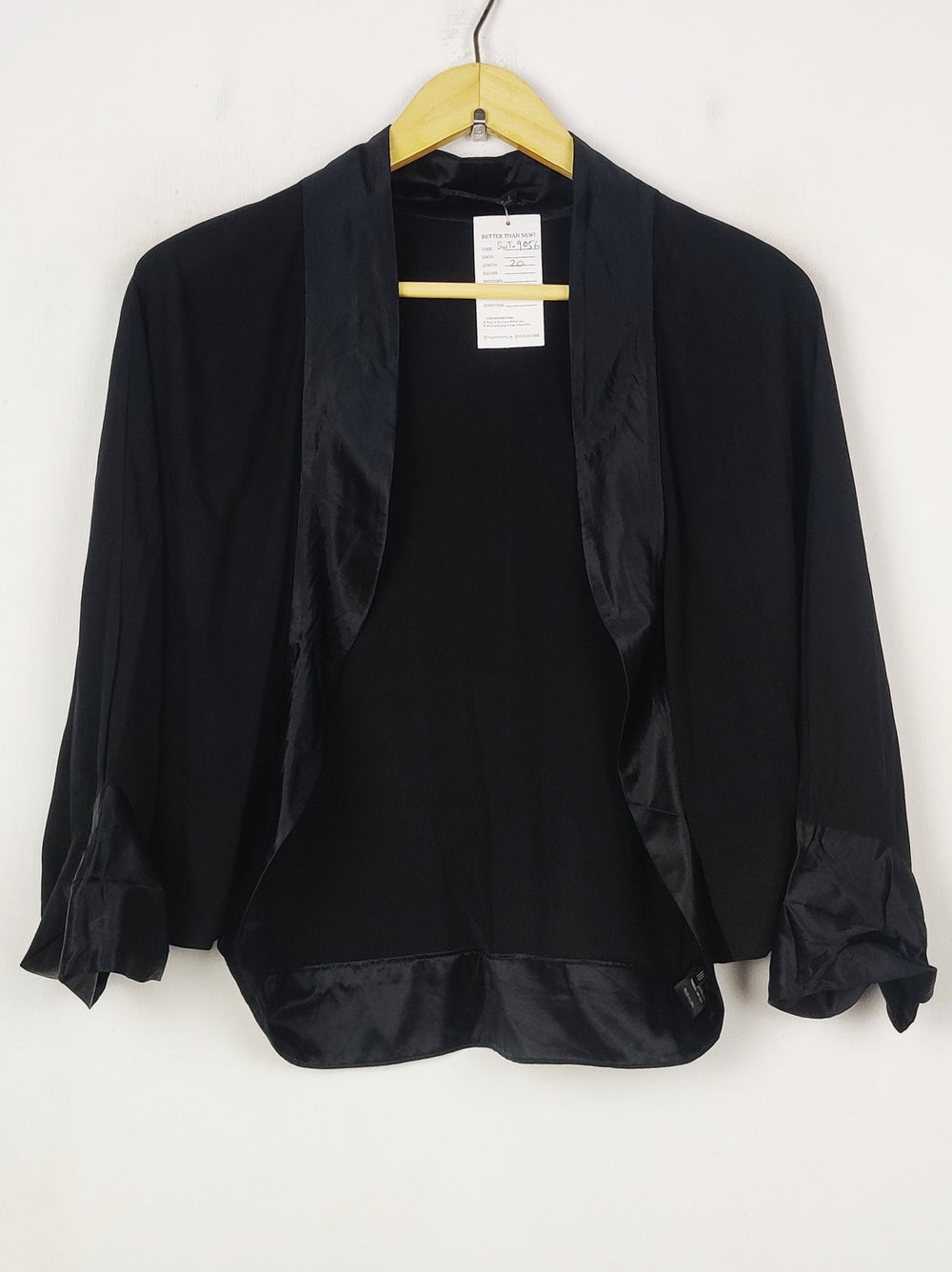 Buy online pre-used pre-loved 100% authentic & Original branded Hobbs Cocktail (SWT-9056) available in Pakistan. Top international brands avilable.