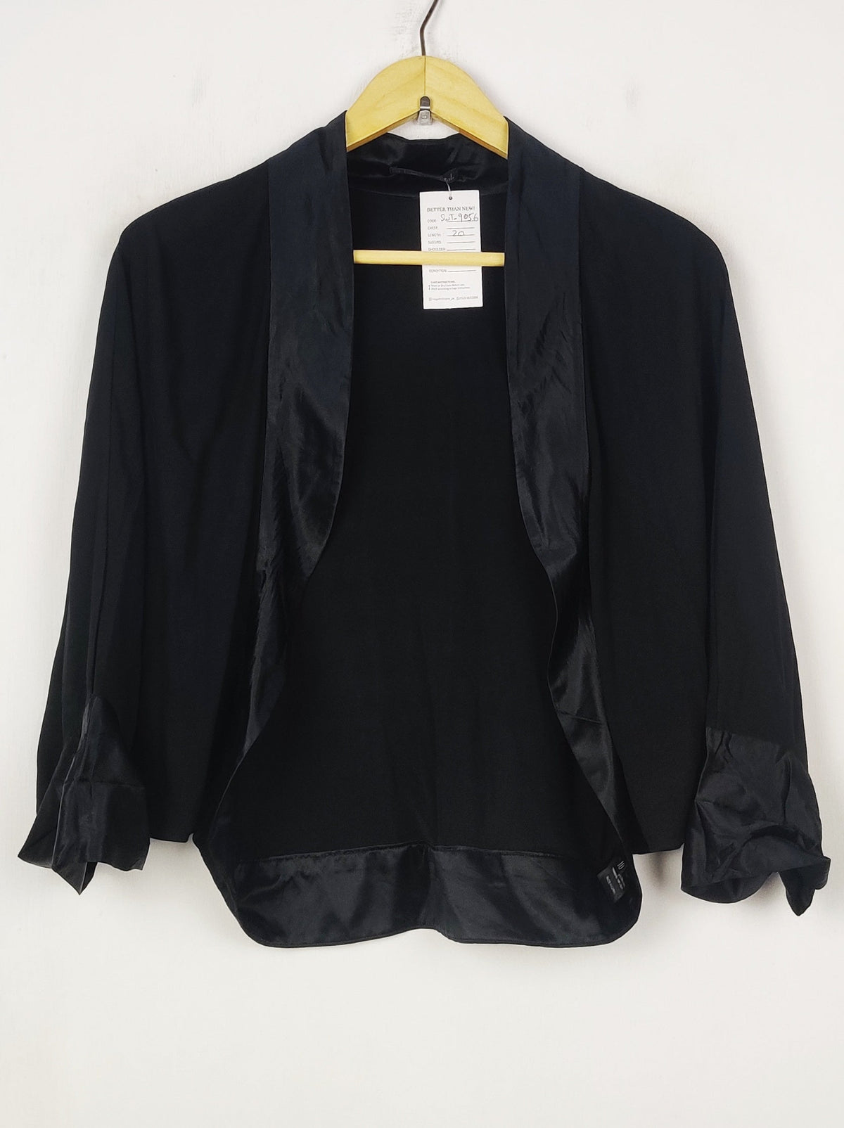 Buy online pre-used pre-loved 100% authentic & Original branded Hobbs Cocktail (SWT-9056) available in Pakistan. Top international brands avilable.