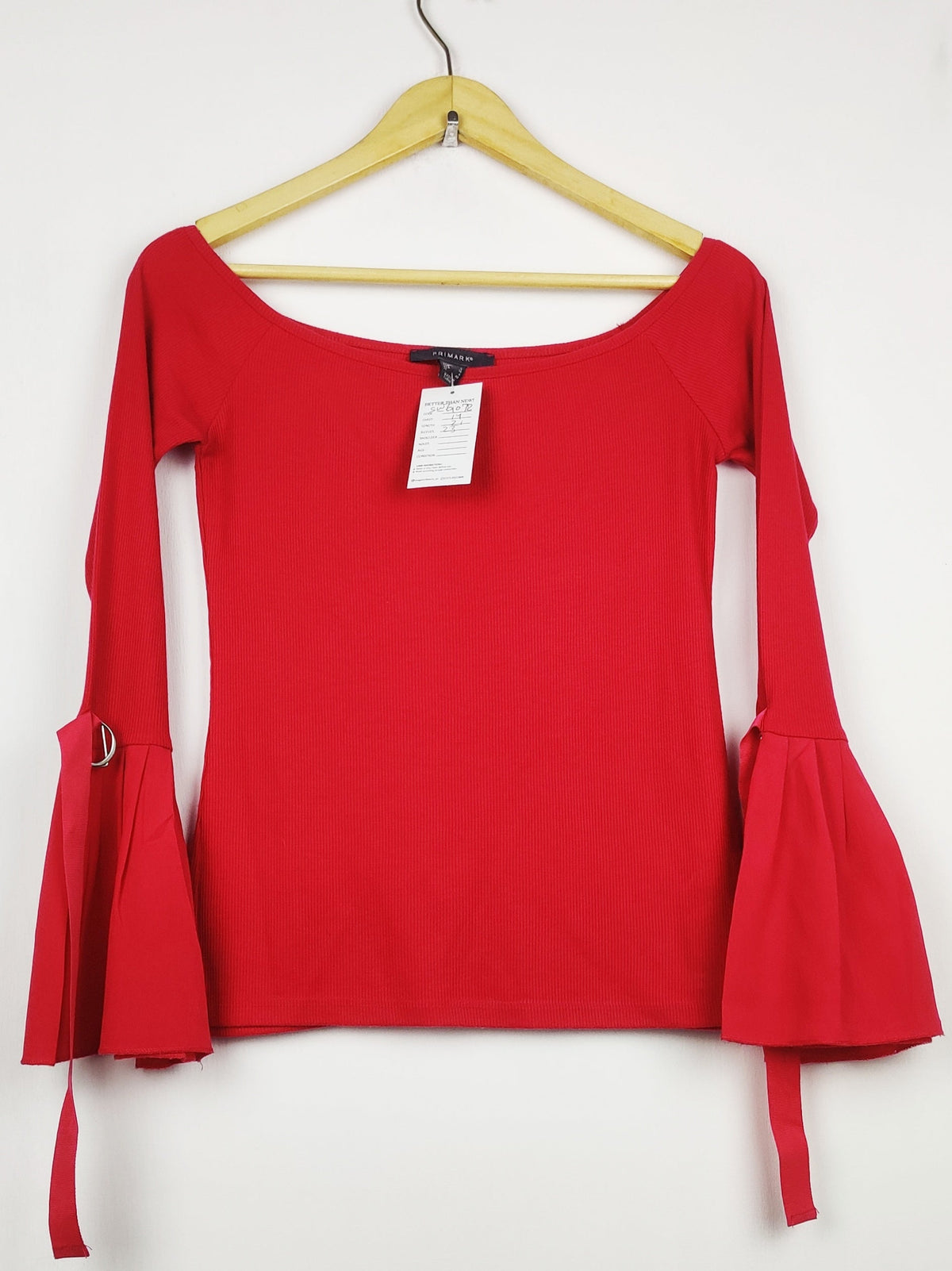 Buy online pre-used pre-loved 100% authentic & Original branded Primark (SWT-9072) available in Pakistan. Top international brands avilable.