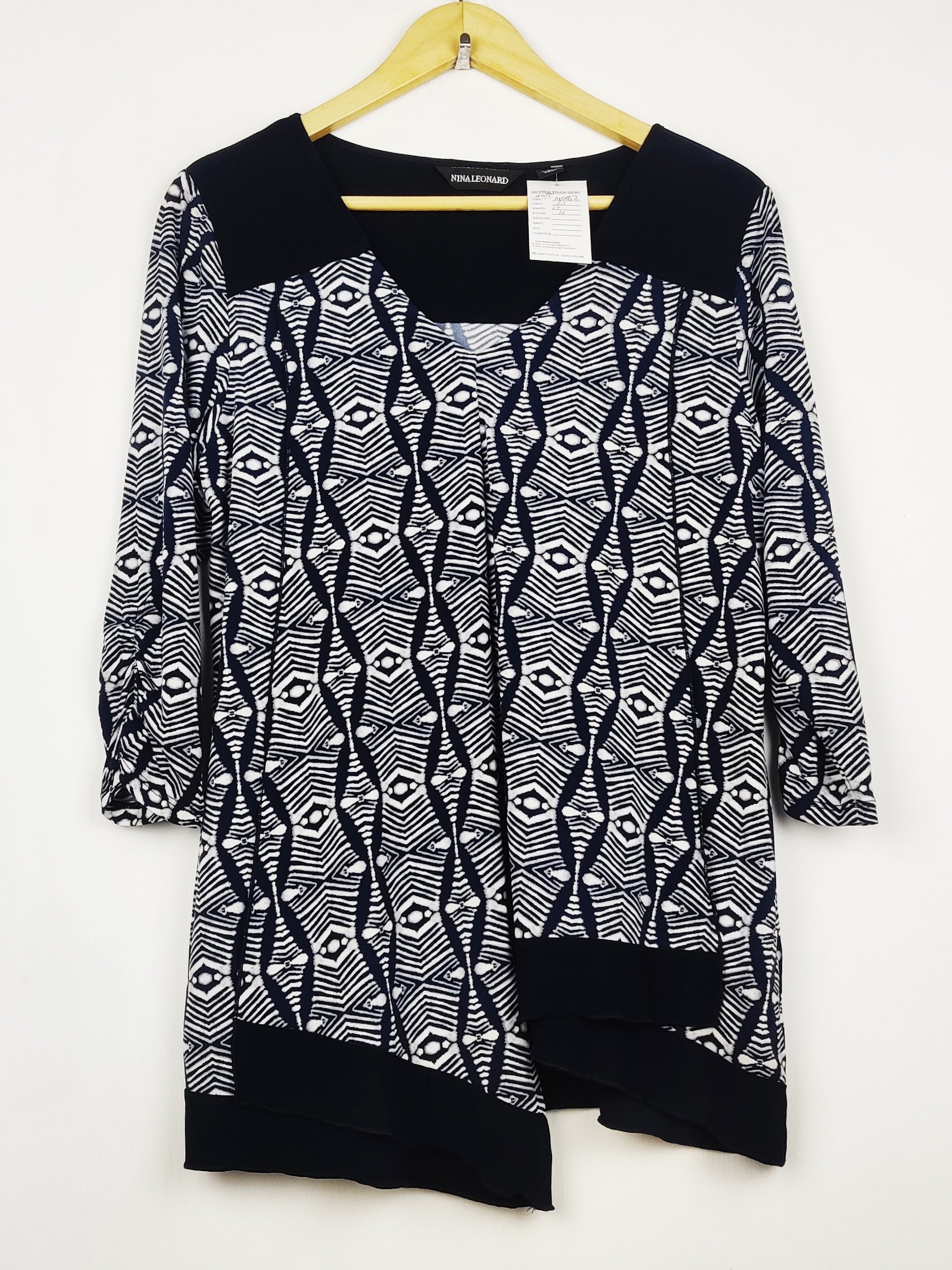 Buy online pre-used pre-loved 100% authentic & Original branded Nina Leonard (SWT-9082) available in Pakistan. Top international brands avilable.