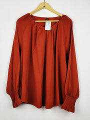 Buy online pre-used pre-loved 100% authentic & Original branded Shein (SWT-9097) available in Pakistan. Top international brands avilable.