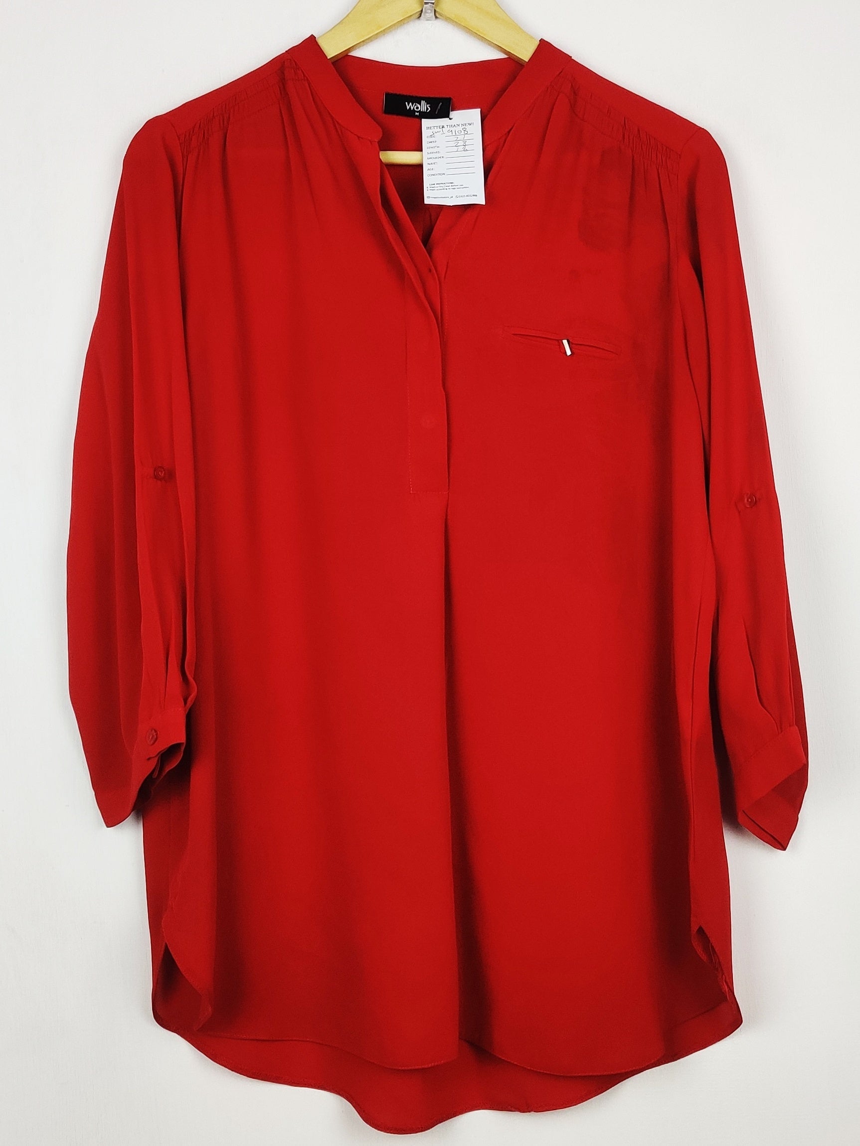 Buy online pre-used pre-loved 100% authentic & Original branded Wallis (SWT-9108) available in Pakistan. Top international brands avilable.