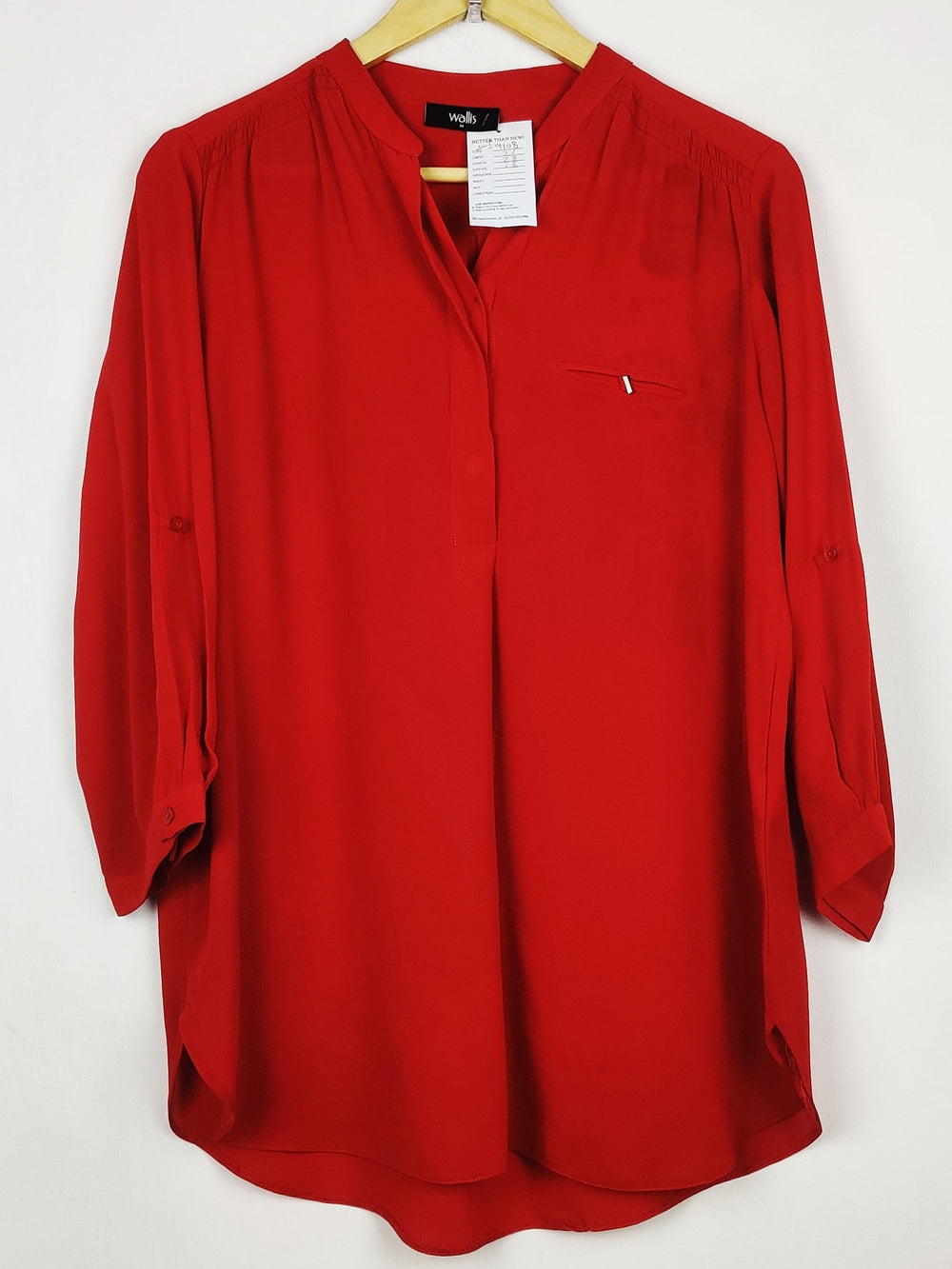 Buy online pre-used pre-loved 100% authentic & Original branded Wallis (SWT-9108) available in Pakistan. Top international brands avilable.