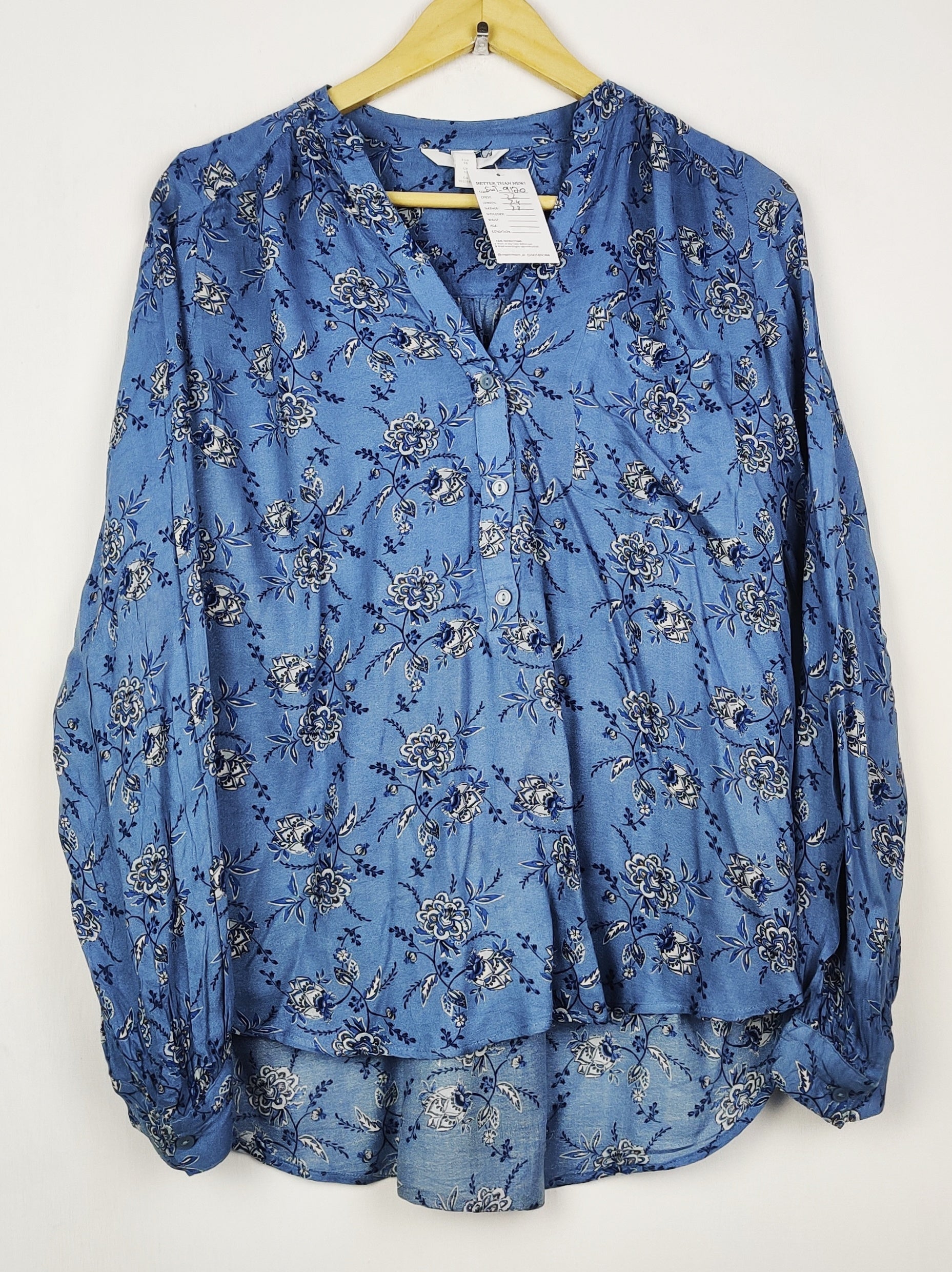 Buy online pre-used pre-loved 100% authentic & Original branded H&M (SWT-9120) available in Pakistan. Top international brands avilable.