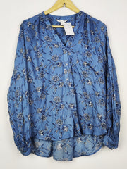 Buy online pre-used pre-loved 100% authentic & Original branded H&M (SWT-9120) available in Pakistan. Top international brands avilable.