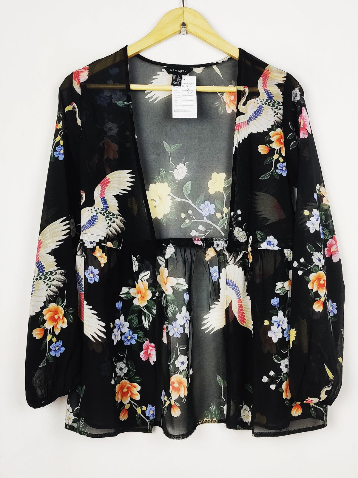 Buy online pre-used pre-loved 100% authentic & Original branded New Look (SWT-9142) available in Pakistan. Top international brands avilable.