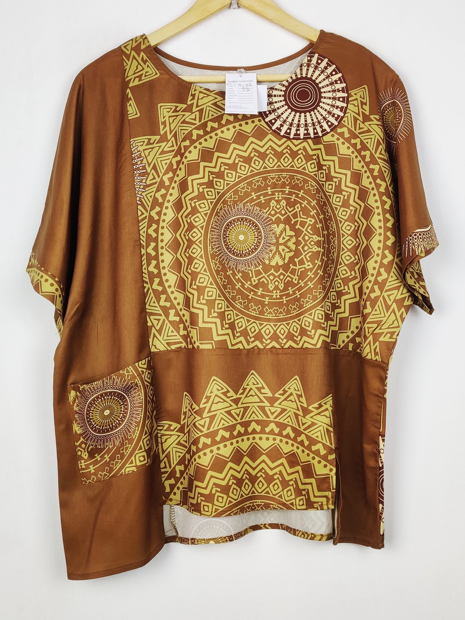 Buy online pre-used pre-loved 100% authentic & Original branded Unknown Brand (SWT-9145) available in Pakistan. Top international brands avilable.