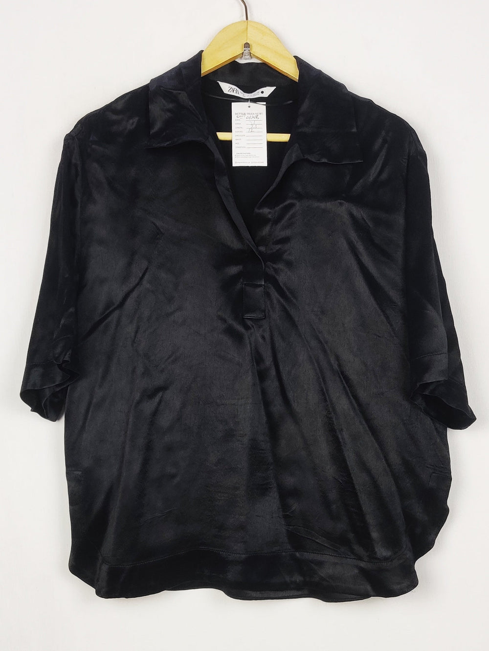 Buy online pre-used pre-loved 100% authentic & Original branded Zara (SWT-9148) available in Pakistan. Top international brands avilable.